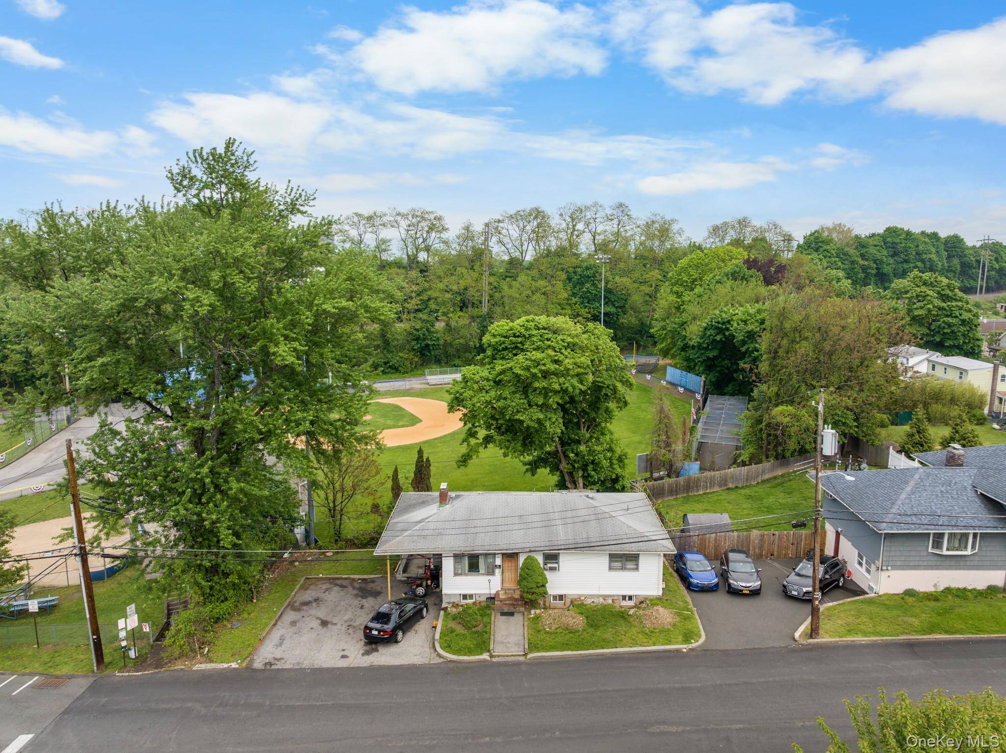 Casa de 4 Dormitorios en Venta en Haverstraw - Nueva York - EE. UU. - 2