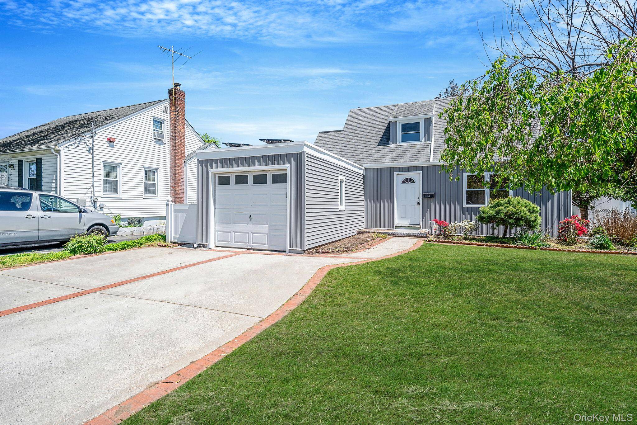 Casa de 4 Dormitorios en Venta en Hempstead - Nueva York - EE. UU. - 3
