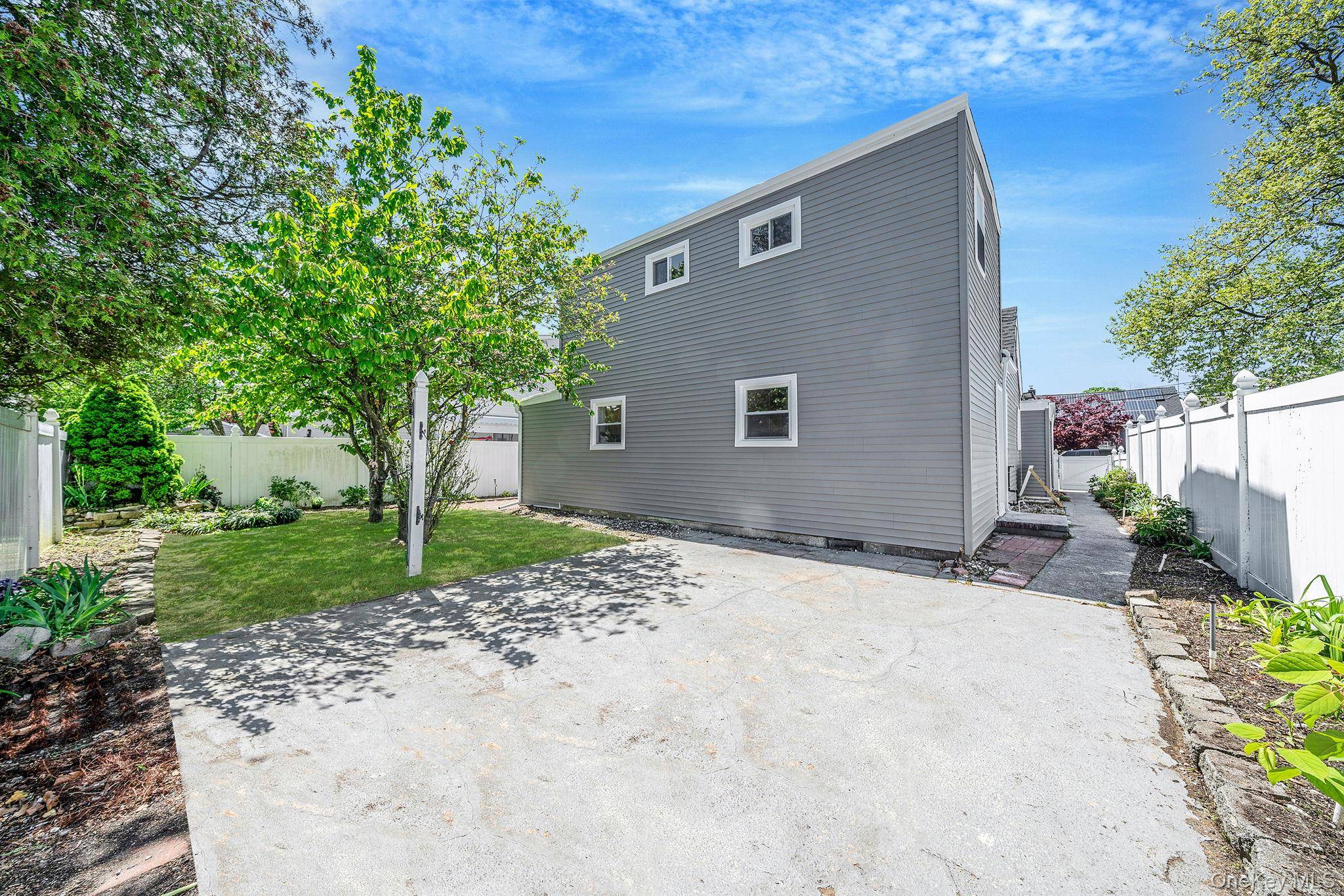 Casa de 4 Dormitorios en Venta en Hempstead - Nueva York - EE. UU. - 6