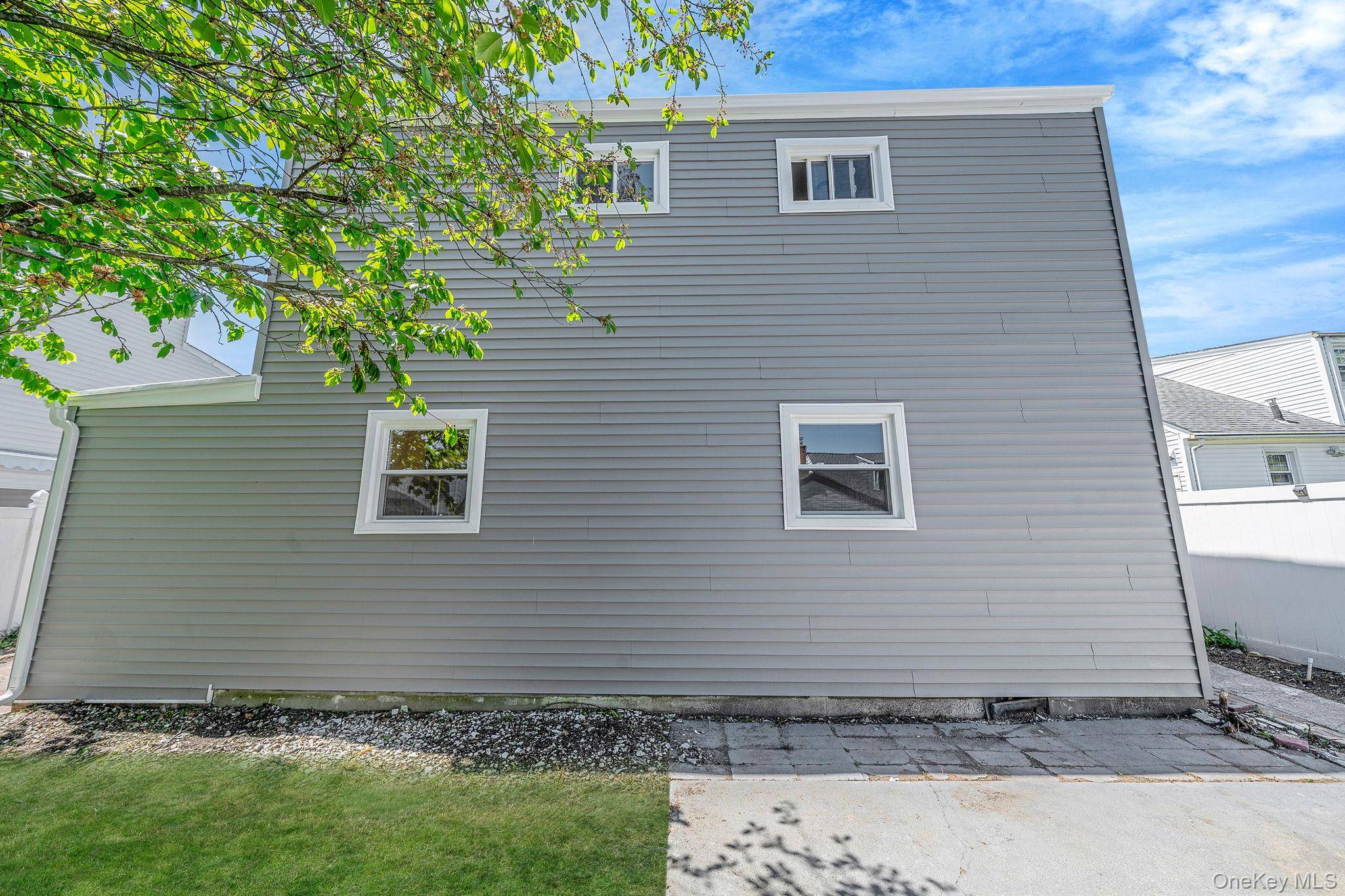 Casa de 4 Dormitorios en Venta en Hempstead - Nueva York - EE. UU. - 7