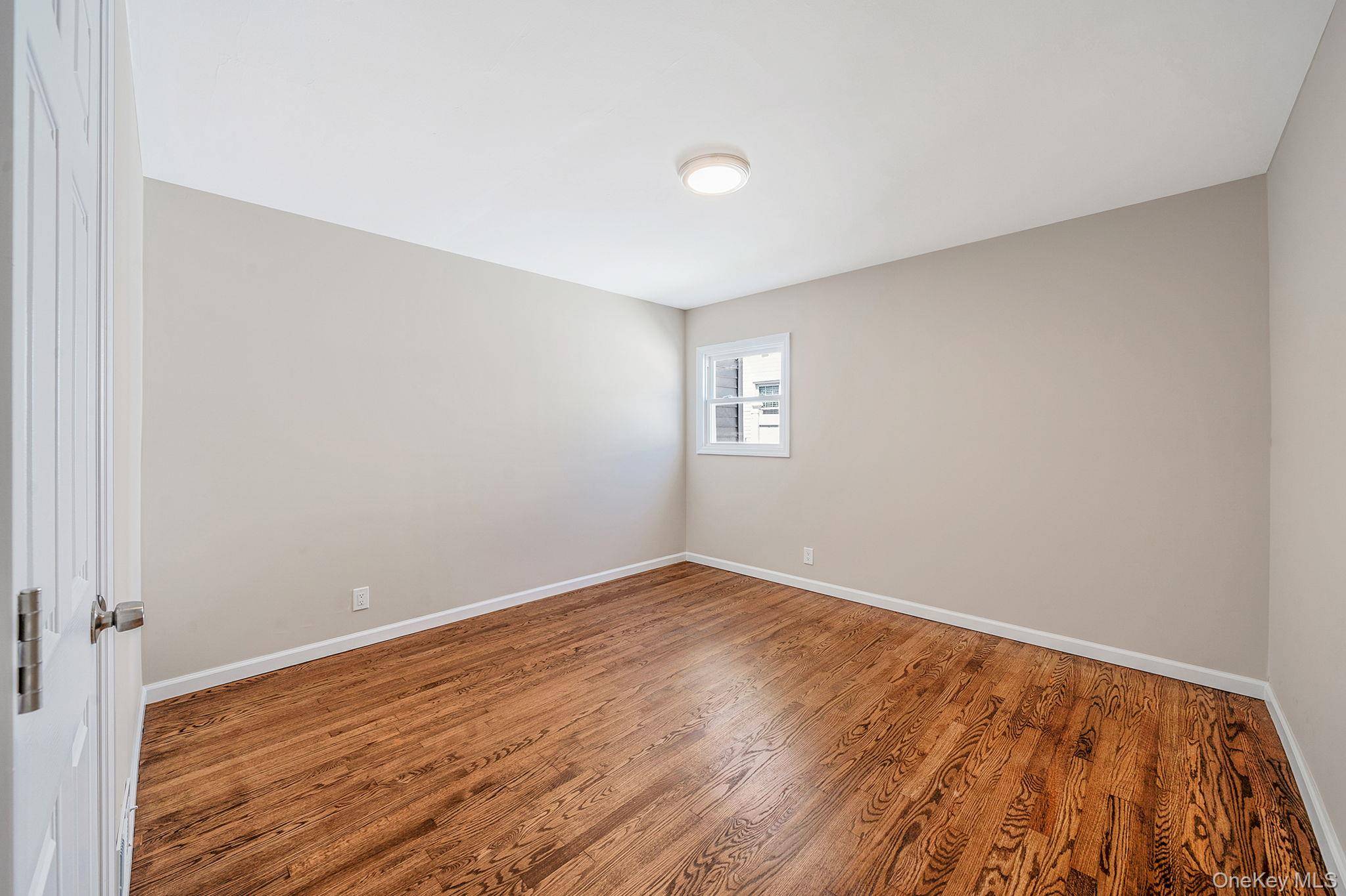 Casa de 4 Dormitorios en Venta en Hempstead - Nueva York - EE. UU. - 8