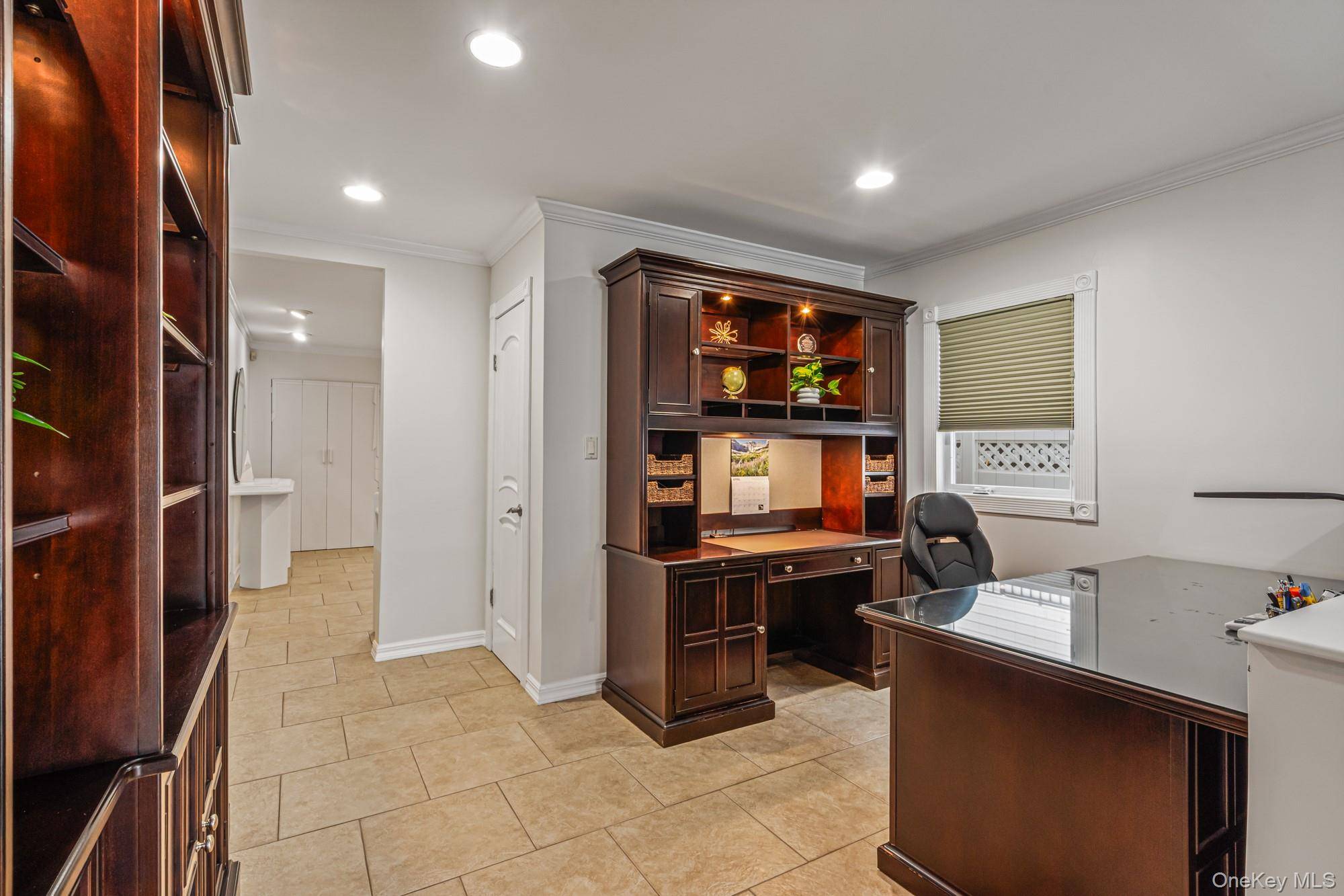 Casa com 4 Quartos à Venda em Howard Beach - Nova Iorque - EUA - 8