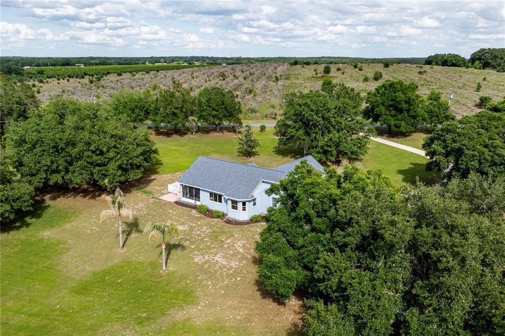 4 Bedroom Home for Sale in Howey In The Hills - Florida - USA - 7