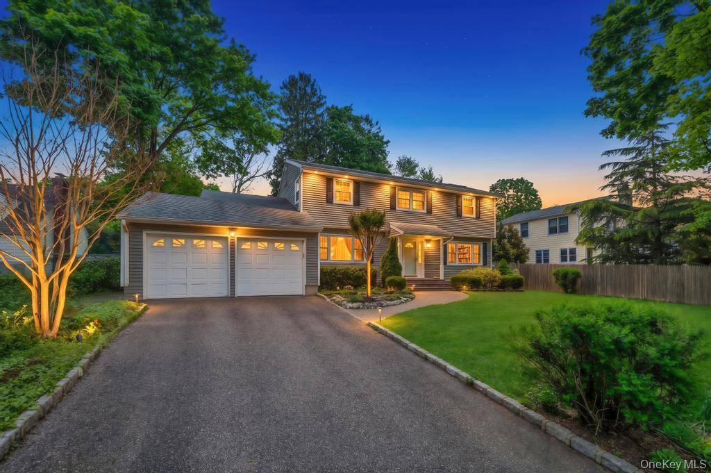 Casa de 4 Dormitorios en Venta en Huntington - Nueva York - EE. UU. - 2