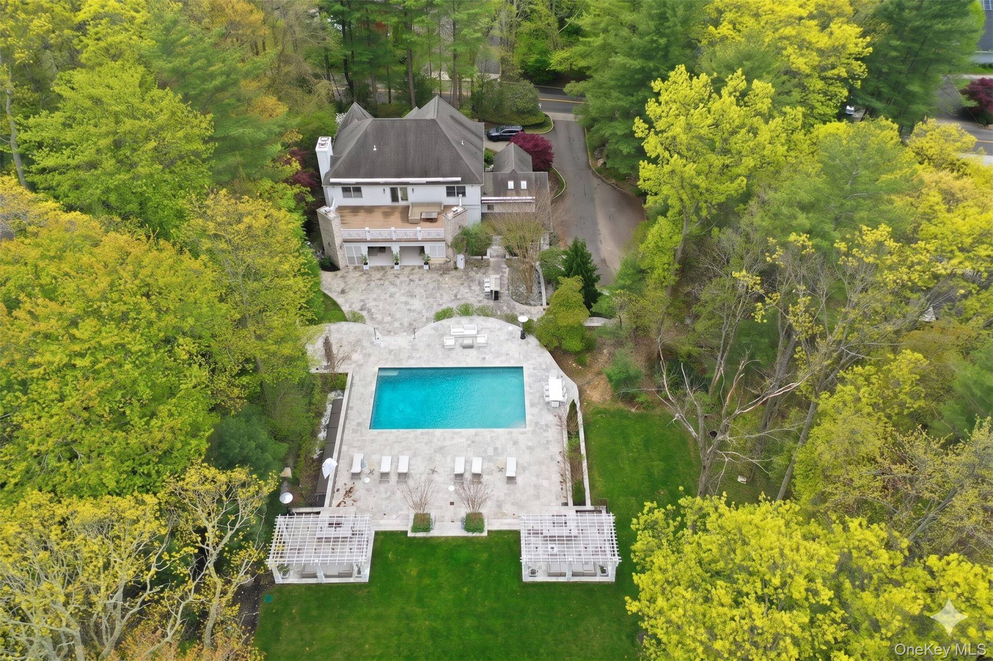4 Bedroom Home for Sale in Huntington - New York - USA - 3