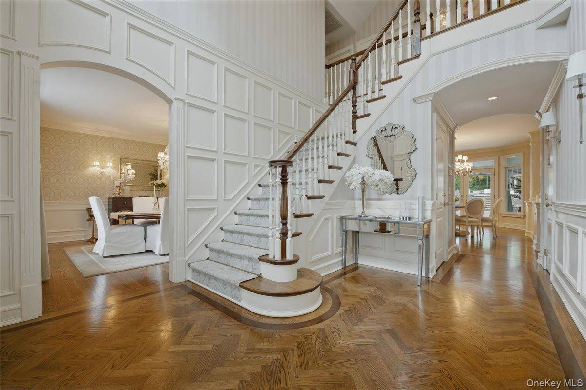 4 Bedroom Home for Sale in Huntington - New York - USA - 4