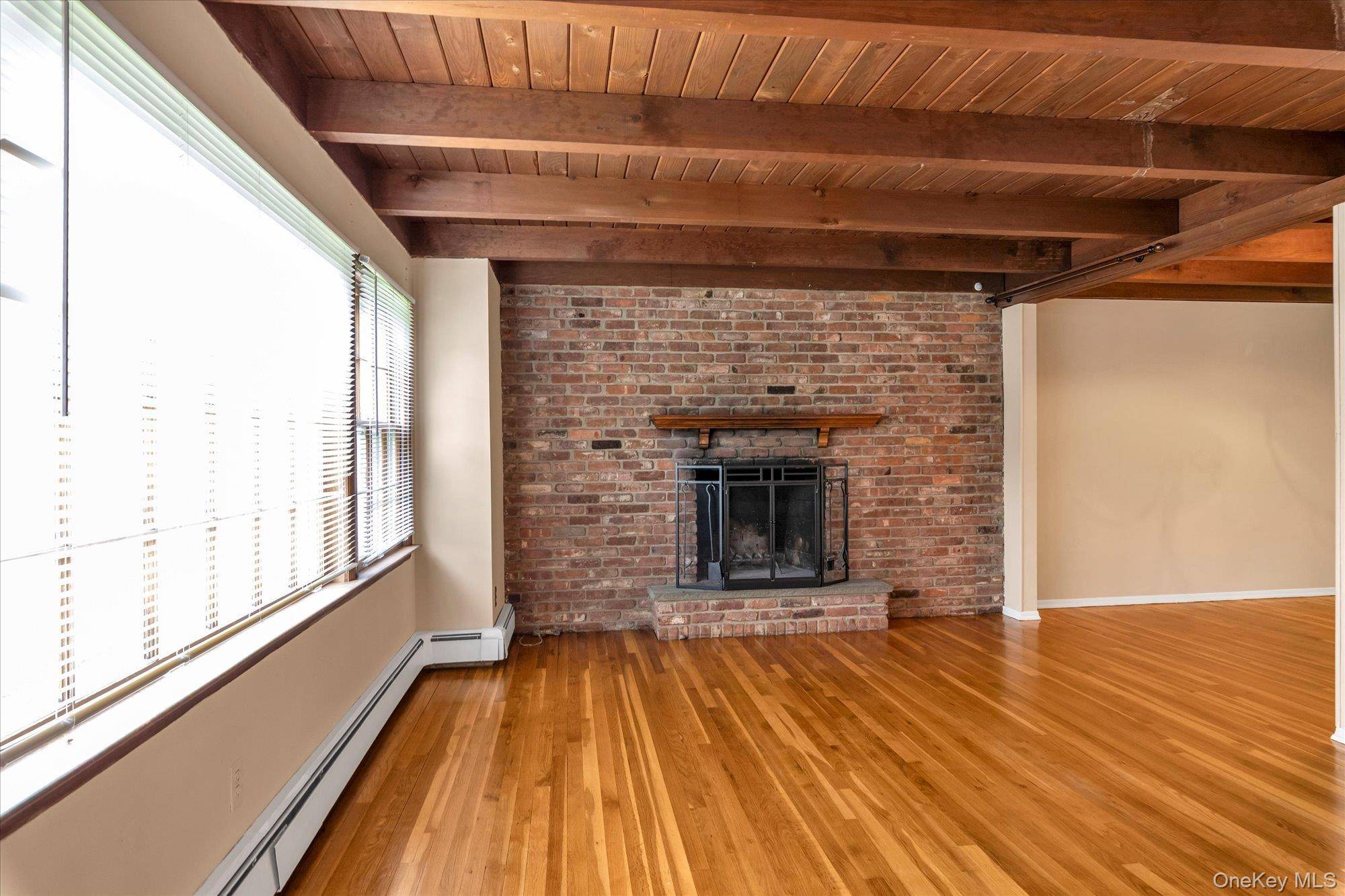 Casa de 4 Dormitorios en Venta en Huntington - Nueva York - EE. UU. - 3