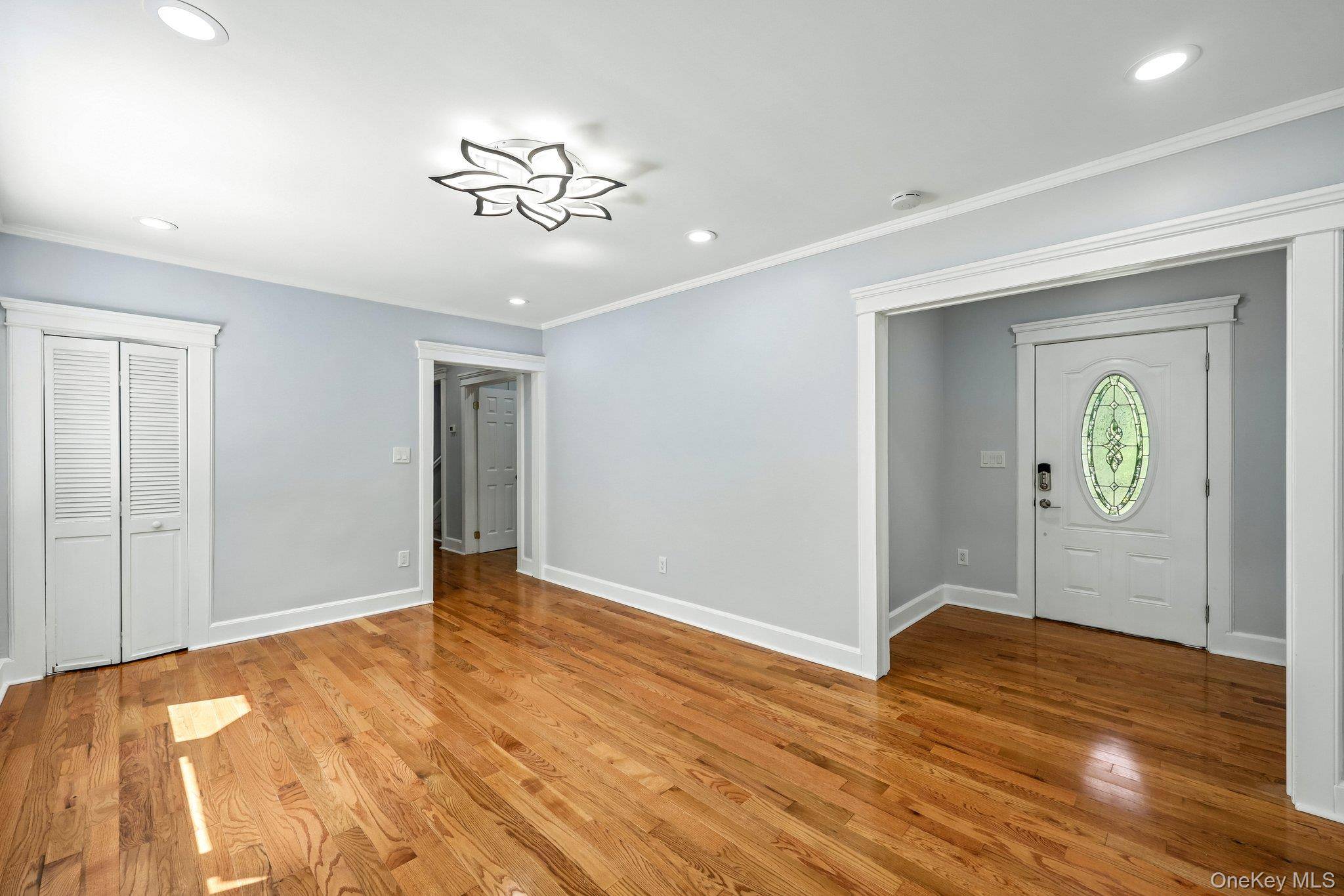 Casa de 4 Dormitorios en Venta en Huntington Station - Nueva York - EE. UU. - 6