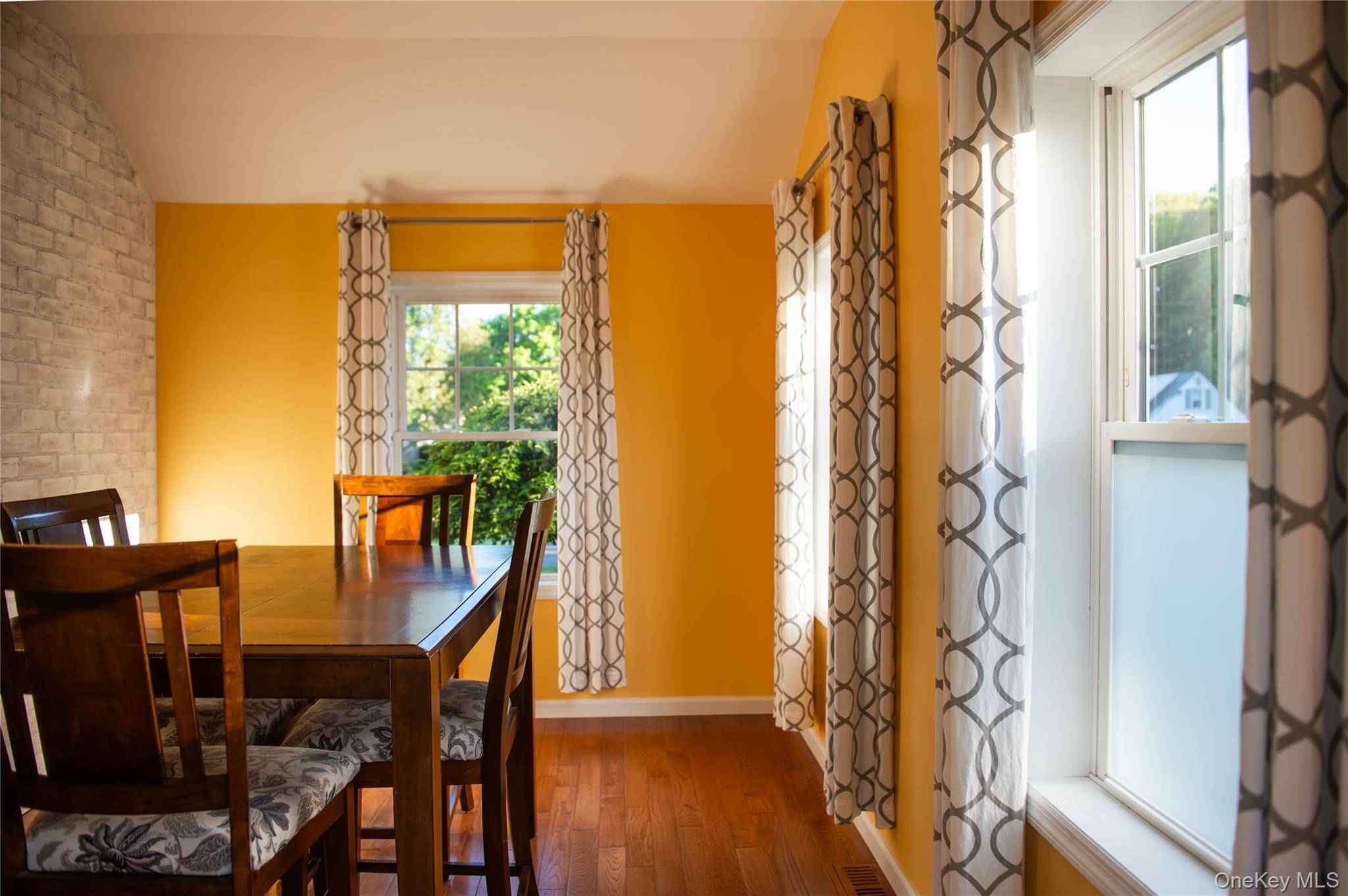 Casa com 4 Quartos à Venda em Hyde Park - Nova Iorque - EUA - 6