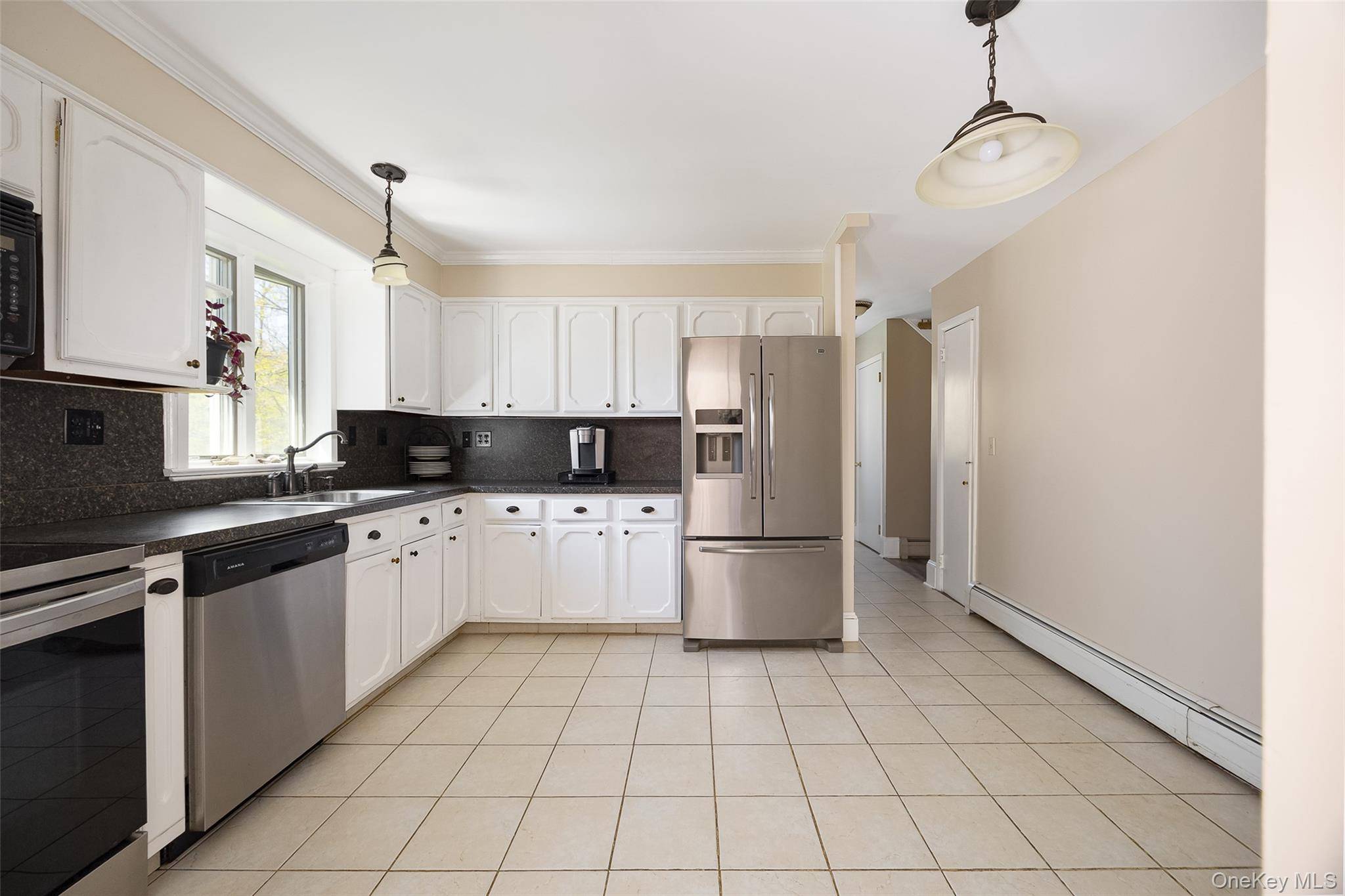 Casa de 4 Dormitorios en Venta en Hyde Park - Nueva York - EE. UU. - 5