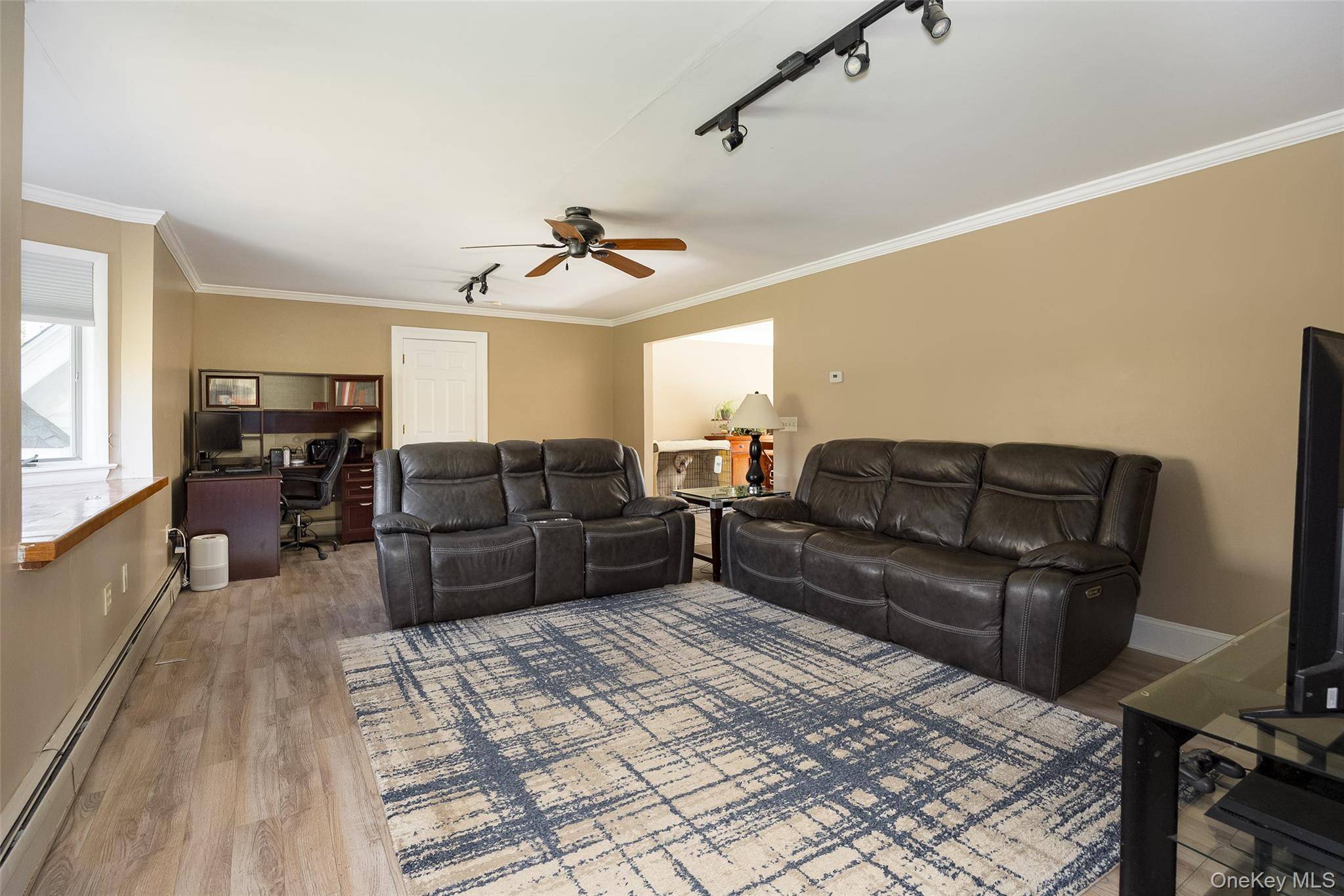 Casa de 4 Dormitorios en Venta en Hyde Park - Nueva York - EE. UU. - 7