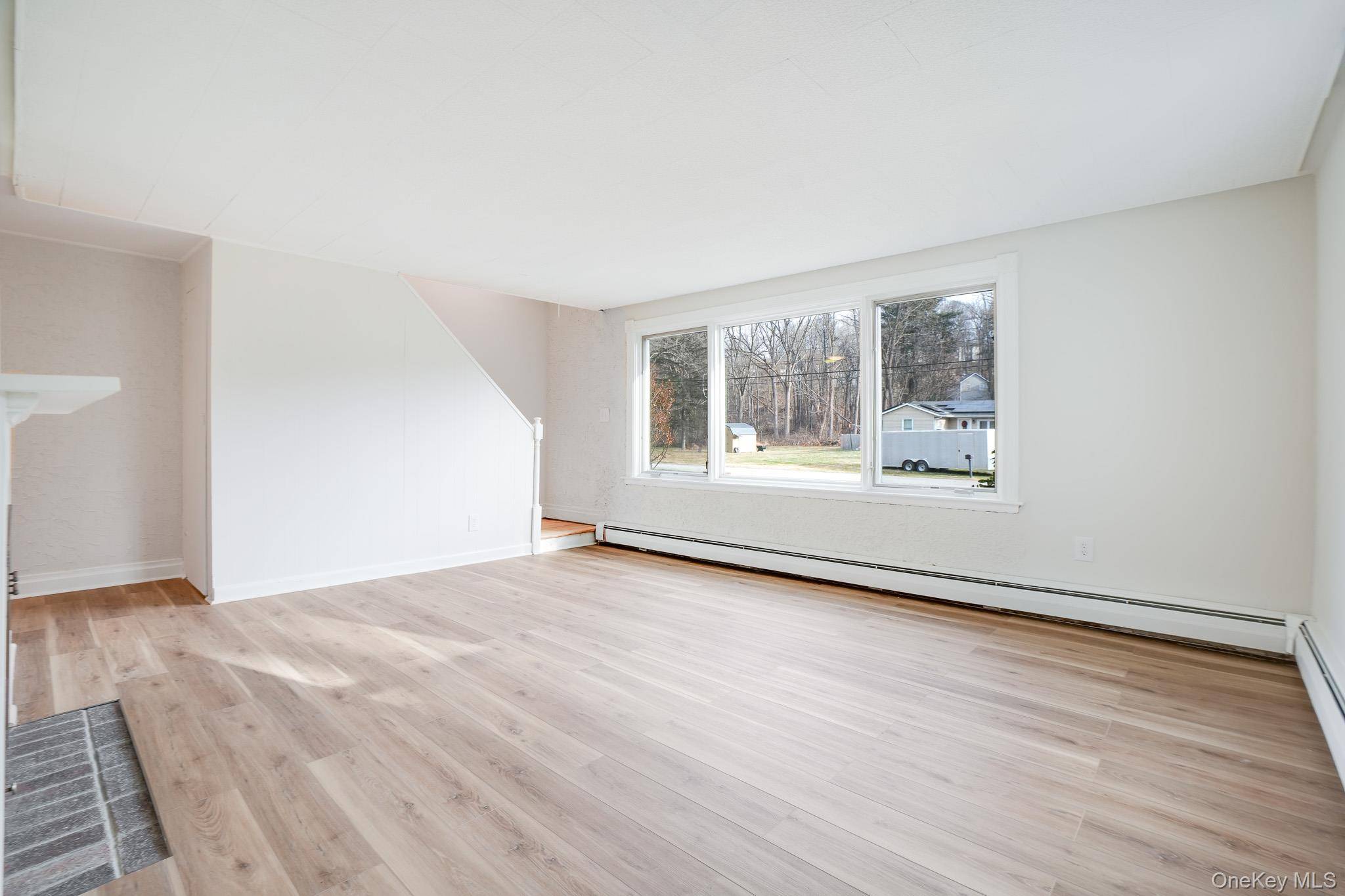 Casa com 4 Quartos à Venda em Hyde Park - Nova Iorque - EUA - 3