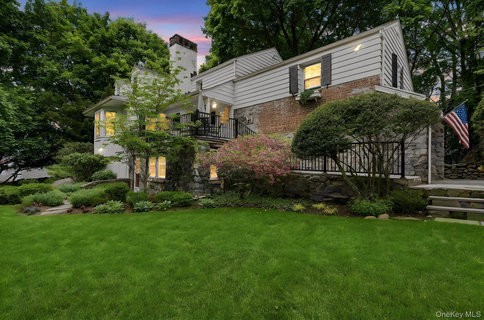 Casa com 4 Quartos à Venda em Irvington - Nova Iorque - EUA - 1