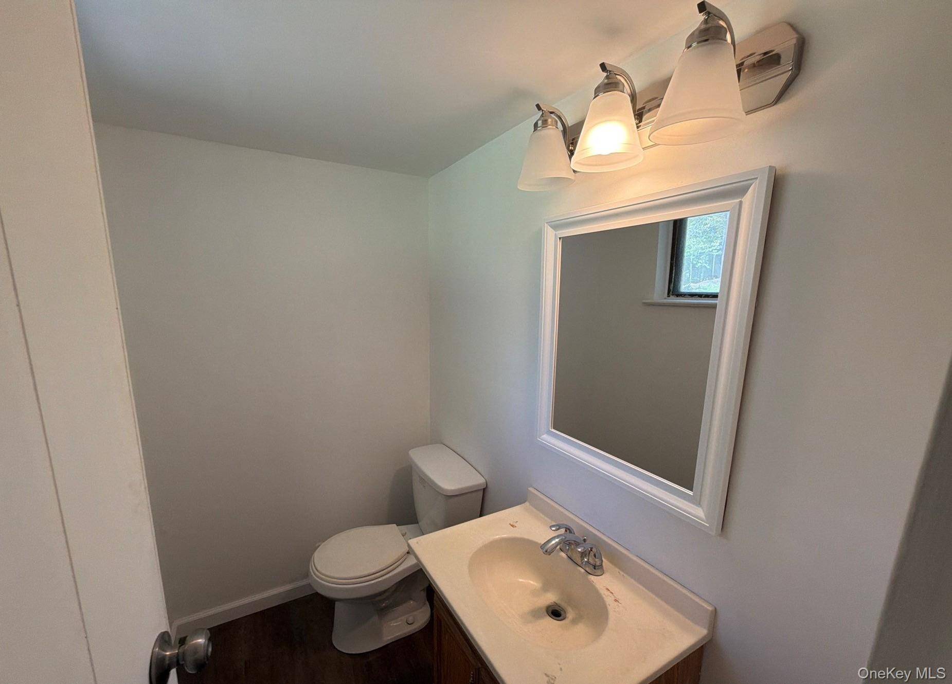 Casa com 4 Quartos à Venda em Islip Terrace - Nova Iorque - EUA - 4