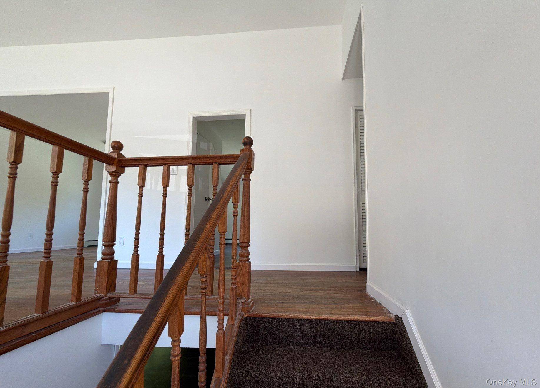 Casa com 4 Quartos à Venda em Islip Terrace - Nova Iorque - EUA - 8