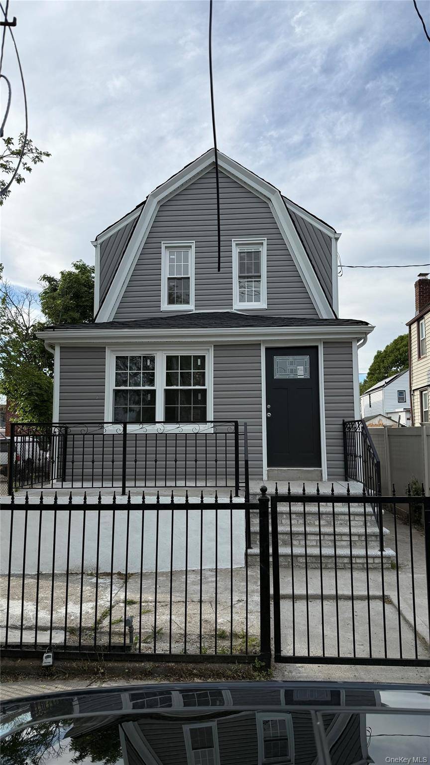 4 Bedroom Home for Sale in Jamaica - New York - USA - 2