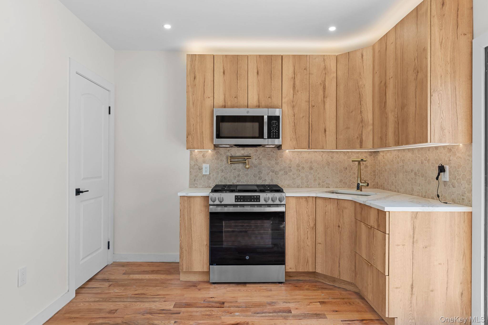 Casa de 4 Dormitorios en Venta en Jamaica - Nueva York - EE. UU. - 5