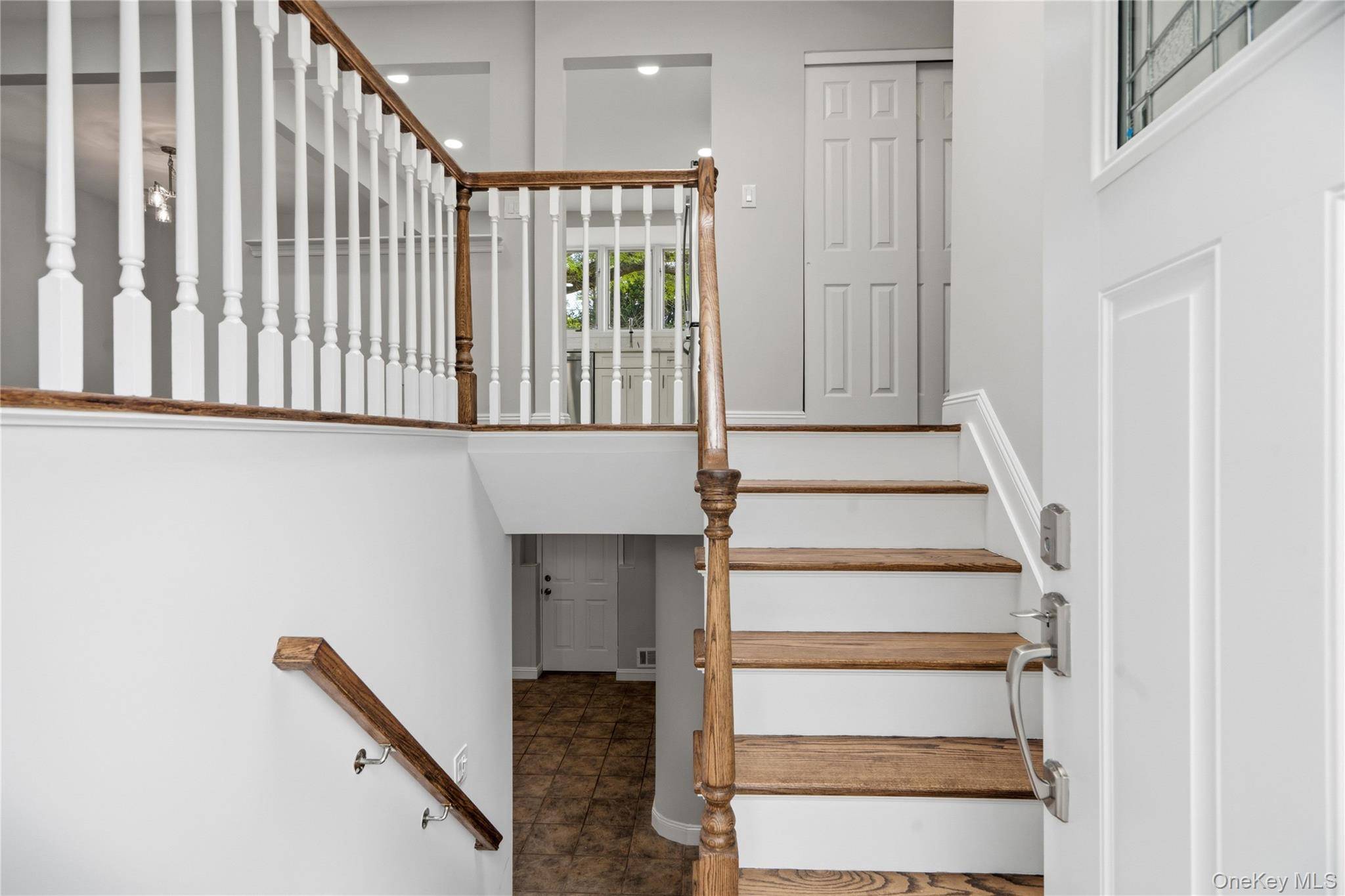 4 Bedroom Home for Sale in Jericho - New York - USA - 5