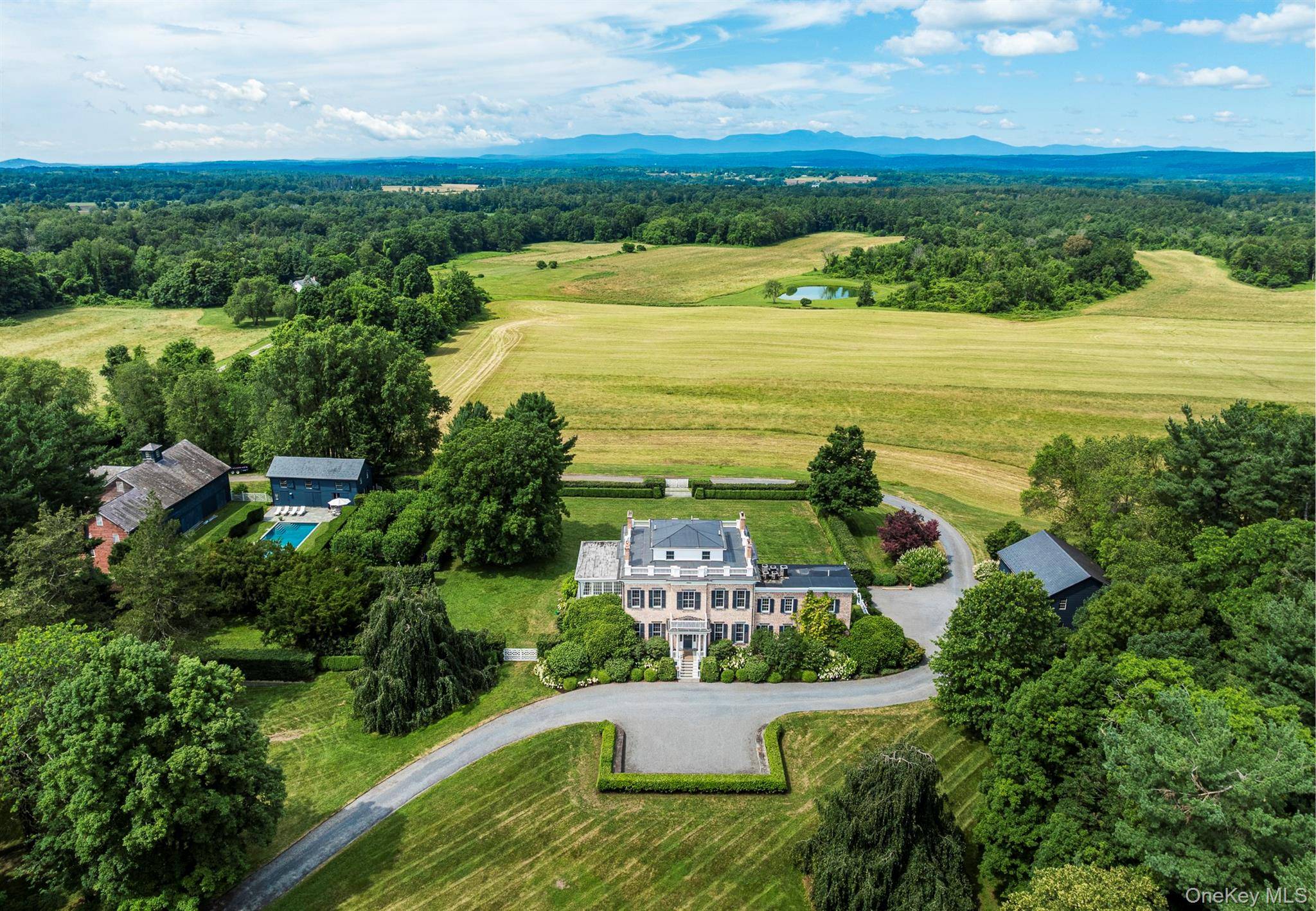 Casa com 4 Quartos à Venda em Kinderhook, NY, EUA - 1