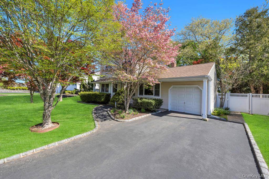 Casa de 4 Dormitorios en Venta en Kings Park - Nueva York - EE. UU. - 3