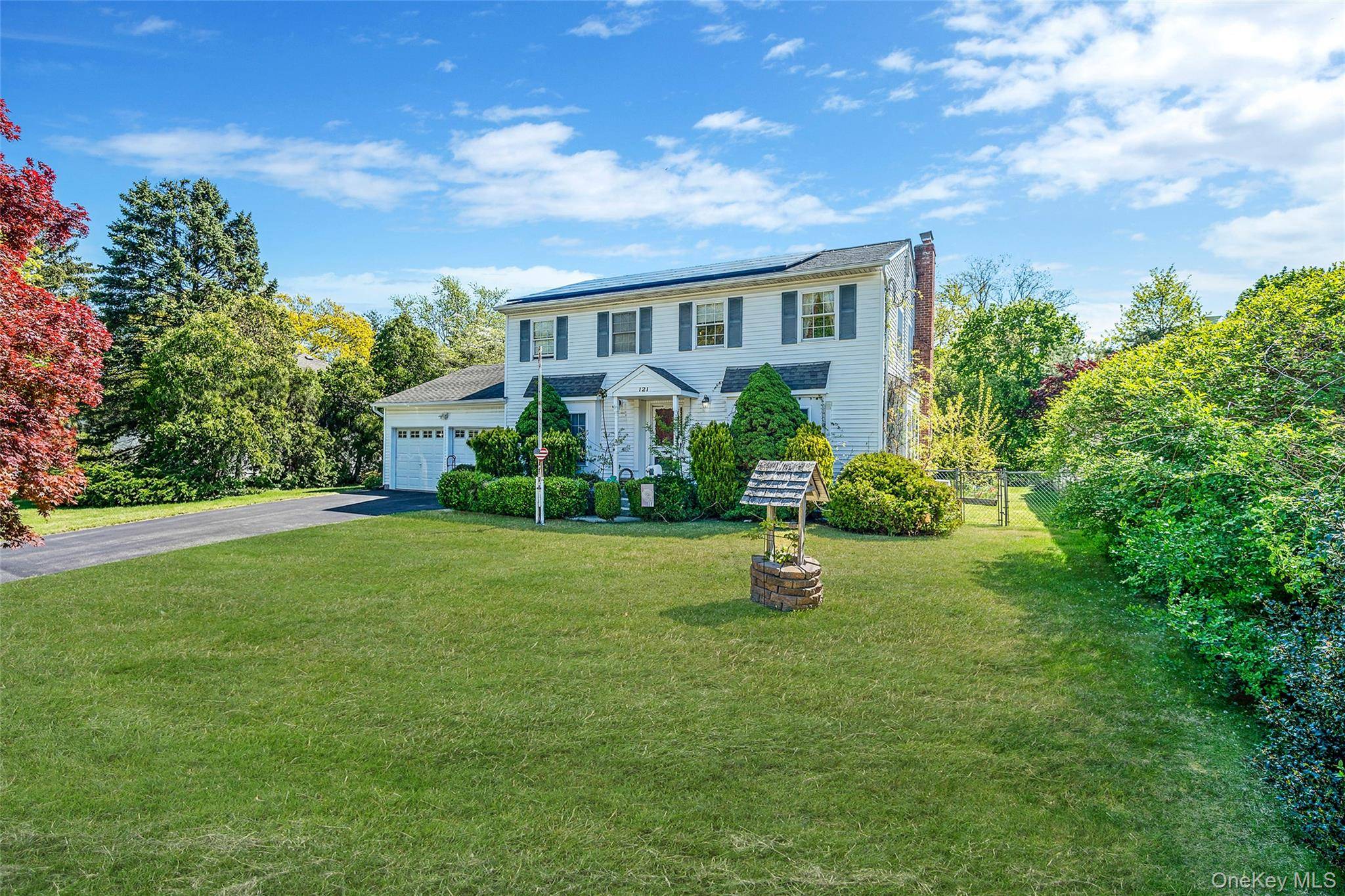 Casa de 4 Dormitorios en Venta en Kings Park - Nueva York - EE. UU. - 2