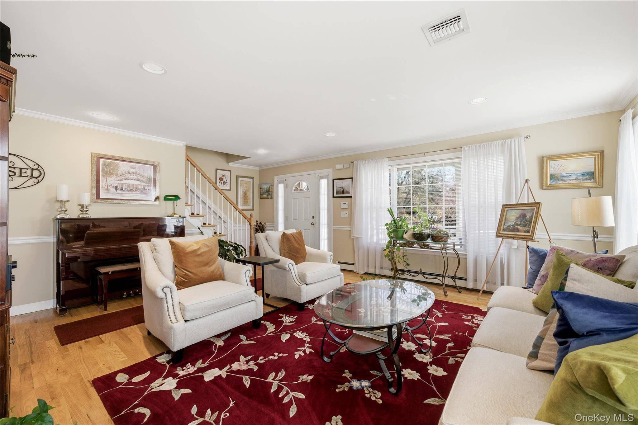 Casa de 4 Dormitorios en Venta en Lake Grove - Nueva York - EE. UU. - 4
