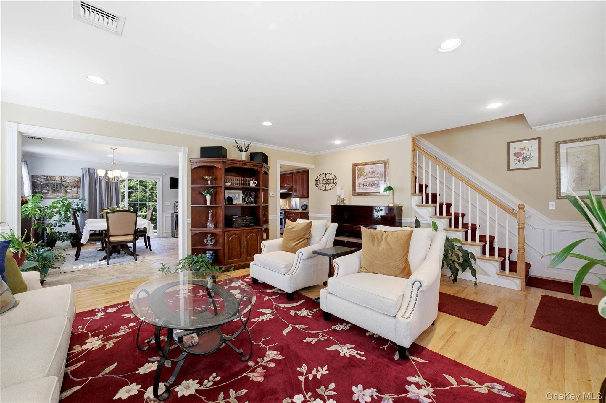 Casa de 4 Dormitorios en Venta en Lake Grove - Nueva York - EE. UU. - 5