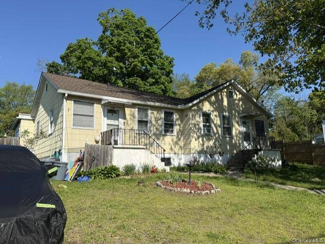 Casa com 4 Quartos à Venda em Lake Peekskill - Nova Iorque - EUA - 2