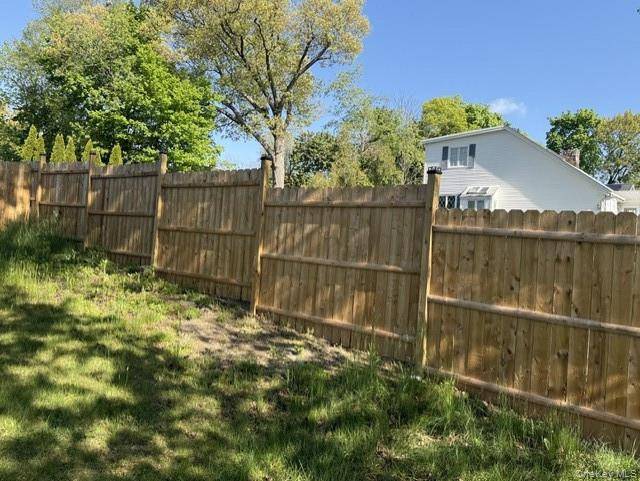 Casa com 4 Quartos à Venda em Lake Peekskill - Nova Iorque - EUA - 4