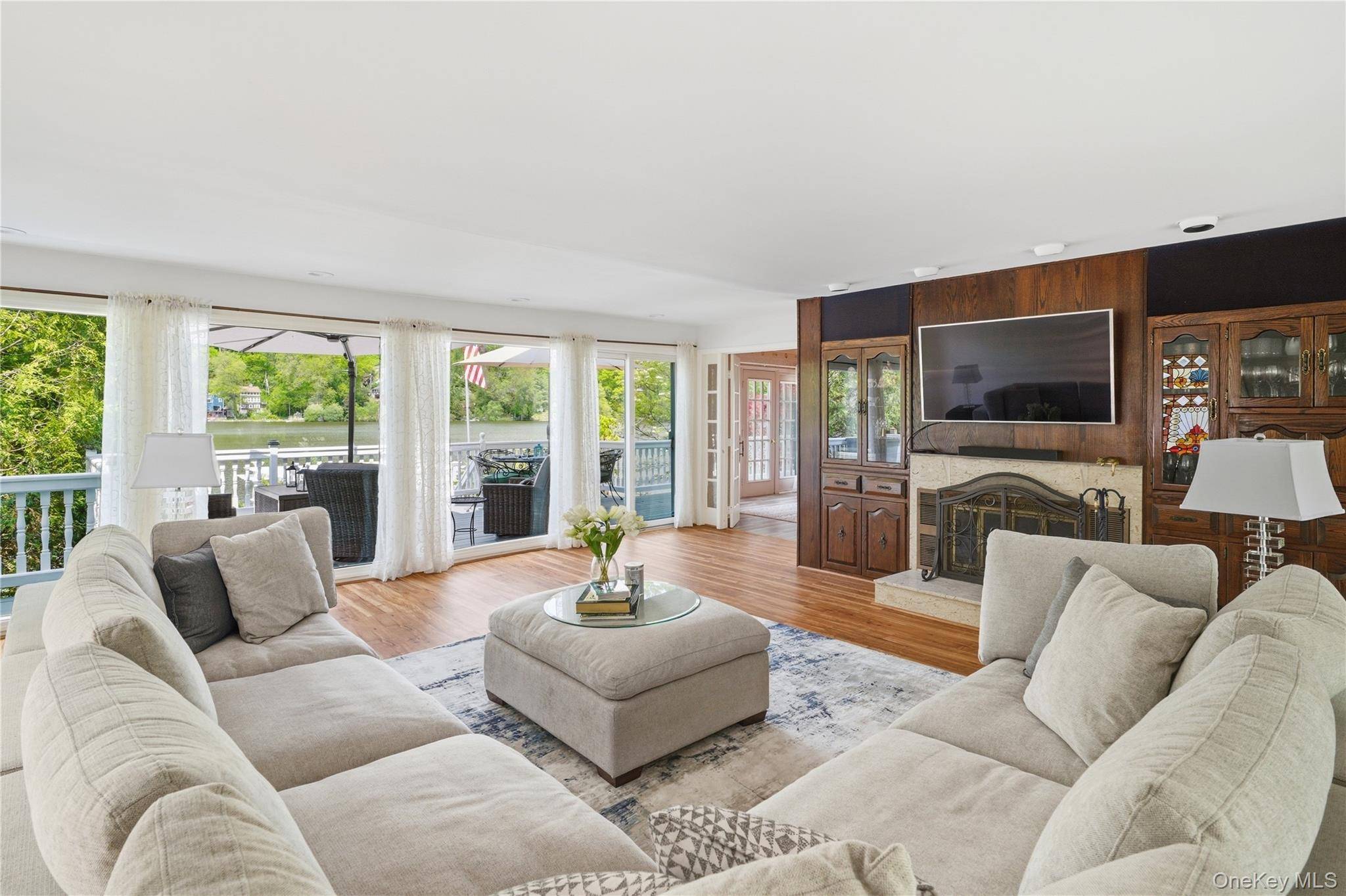 Casa com 4 Quartos à Venda em Lake Peekskill - Nova Iorque - EUA - 8