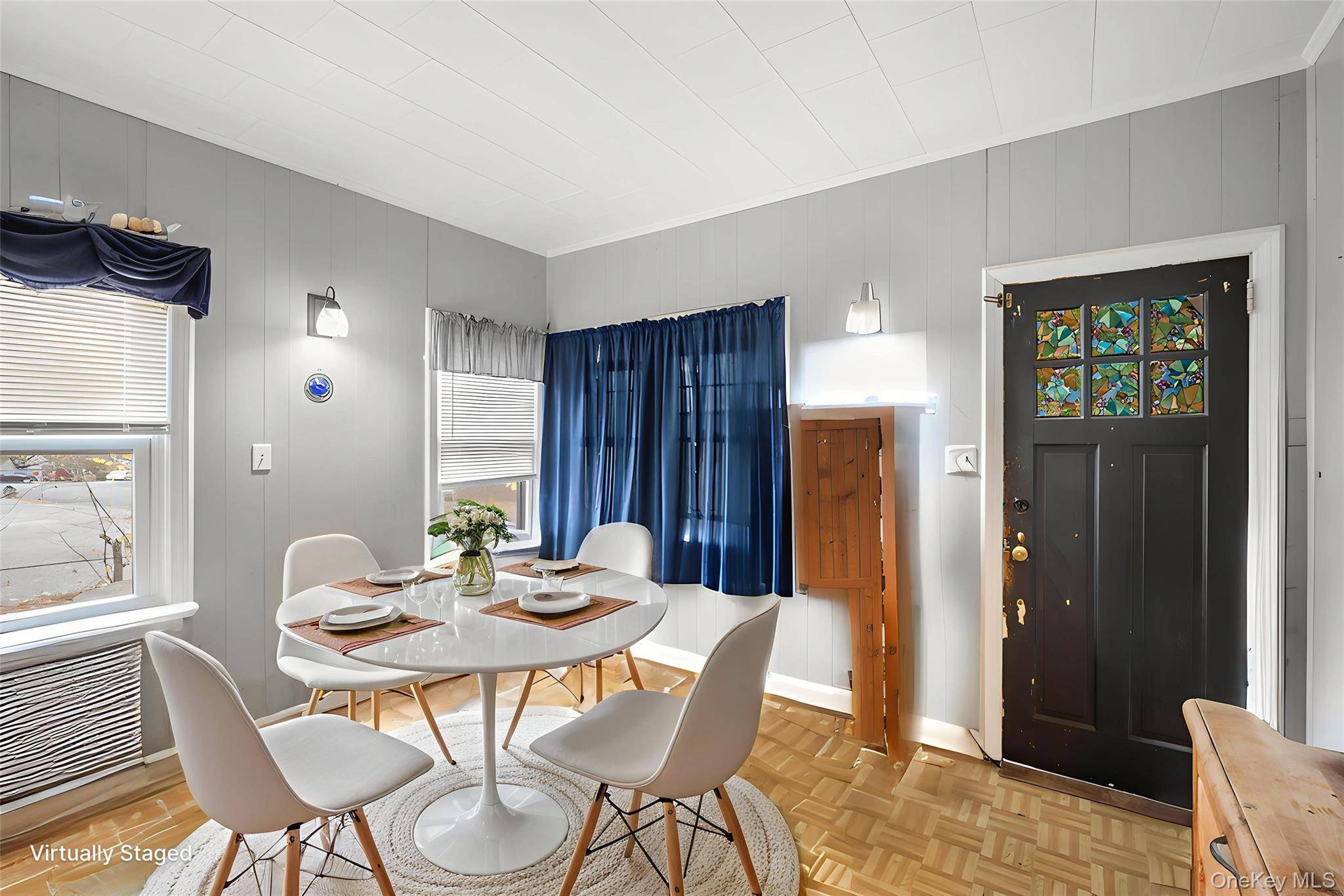 Casa com 4 Quartos à Venda em Lake Peekskill - Nova Iorque - EUA - 2