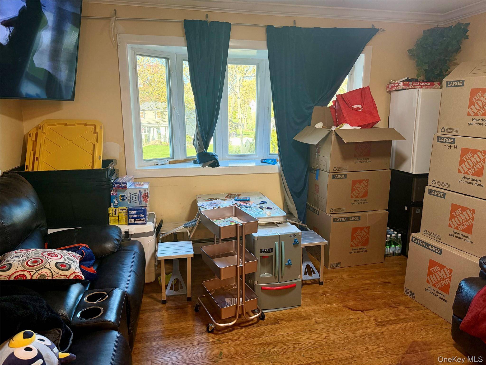 Maison de 4 Chambres à Vendre à Lake Ronkonkoma, New York, États-Unis - 4