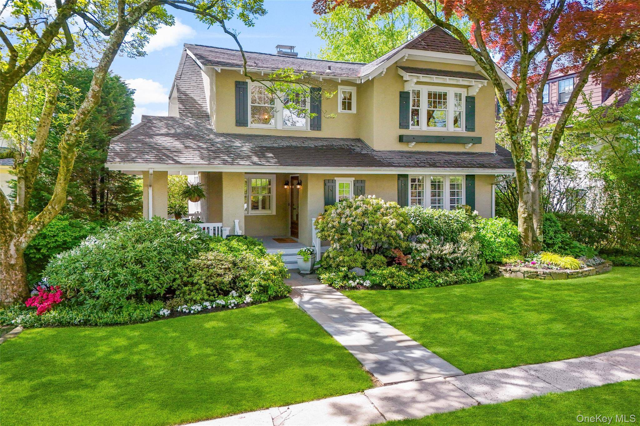 Casa com 4 Quartos à Venda em Larchmont - Nova Iorque - EUA - 2
