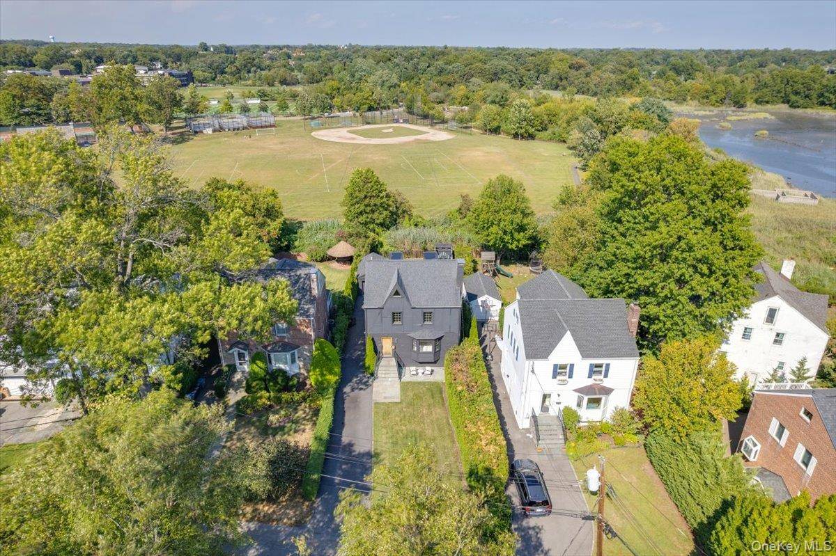 Casa com 4 Quartos à Venda em Larchmont - Nova Iorque - EUA - 4