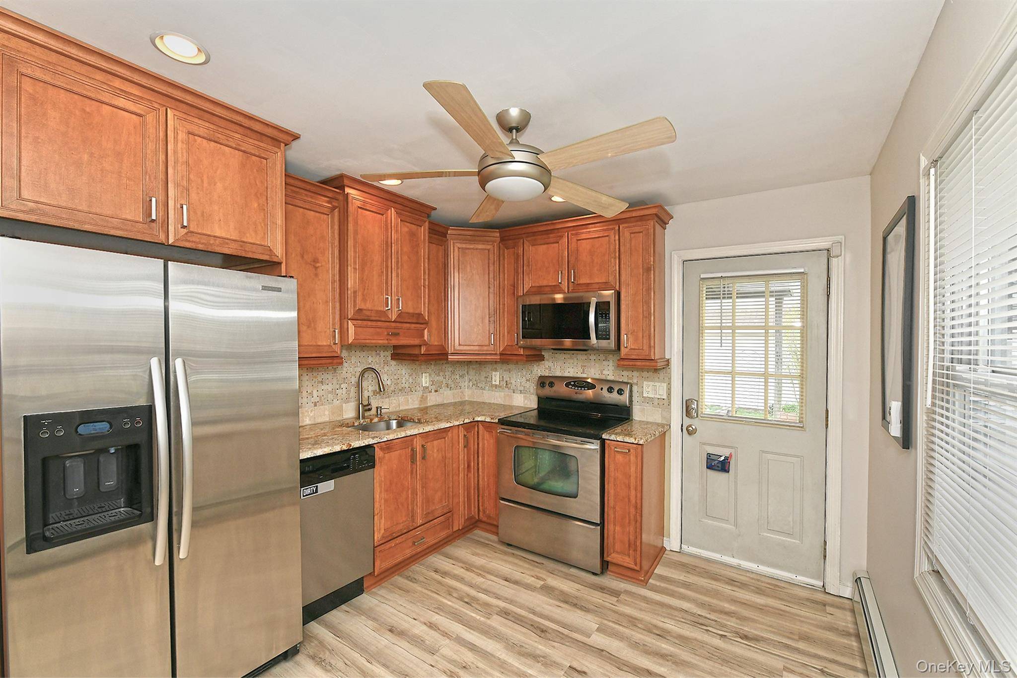 Casa com 4 Quartos à Venda em Levittown - Nova Iorque - EUA - 5