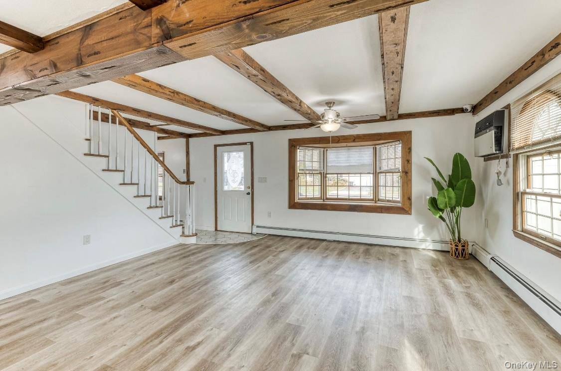 Casa com 4 Quartos à Venda em Levittown - Nova Iorque - EUA - 2