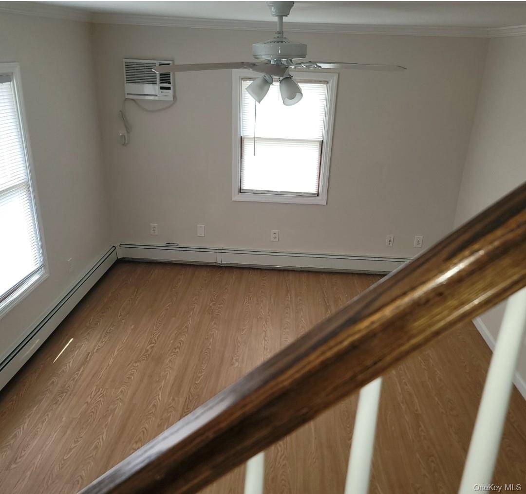 Casa com 4 Quartos à Venda em Levittown - Nova Iorque - EUA - 3