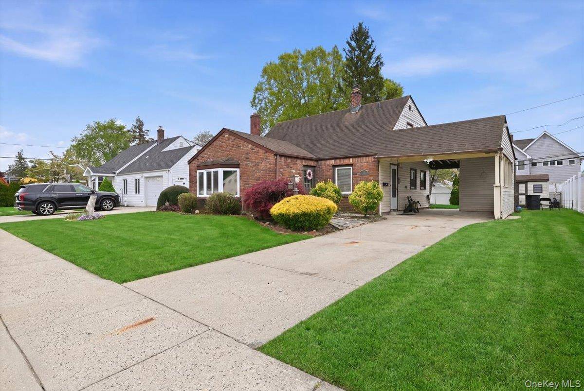 Casa com 4 Quartos à Venda em Levittown - Nova Iorque - EUA - 2