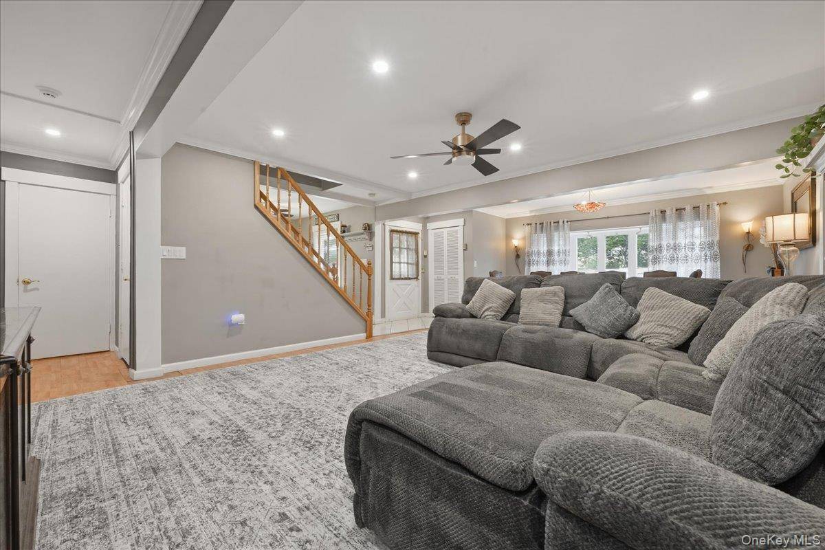 Casa com 4 Quartos à Venda em Levittown - Nova Iorque - EUA - 7