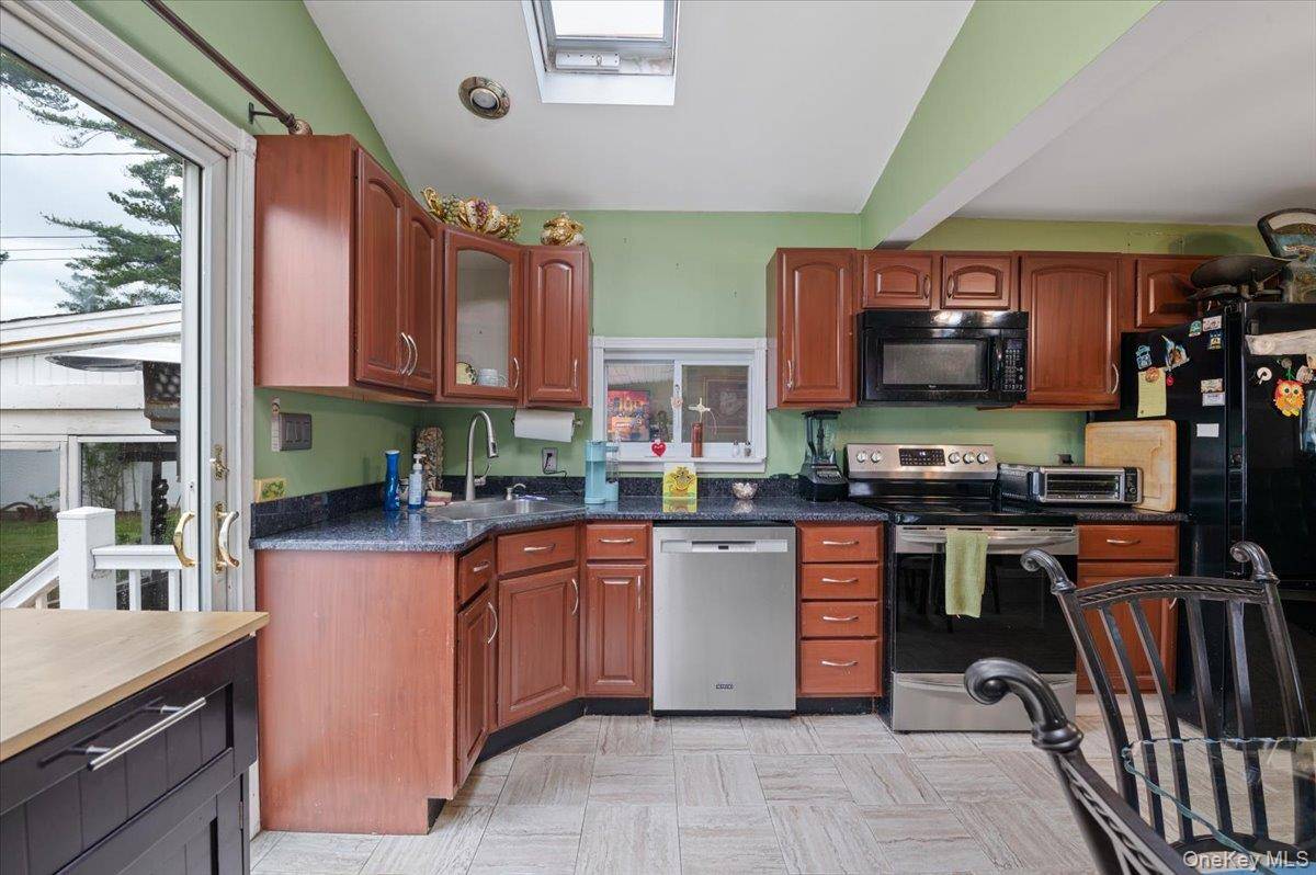 Casa com 4 Quartos à Venda em Levittown - Nova Iorque - EUA - 6