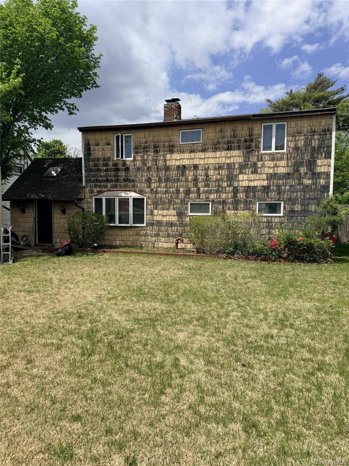 4 Bedroom Home for Sale in Levittown - New York - USA - 1