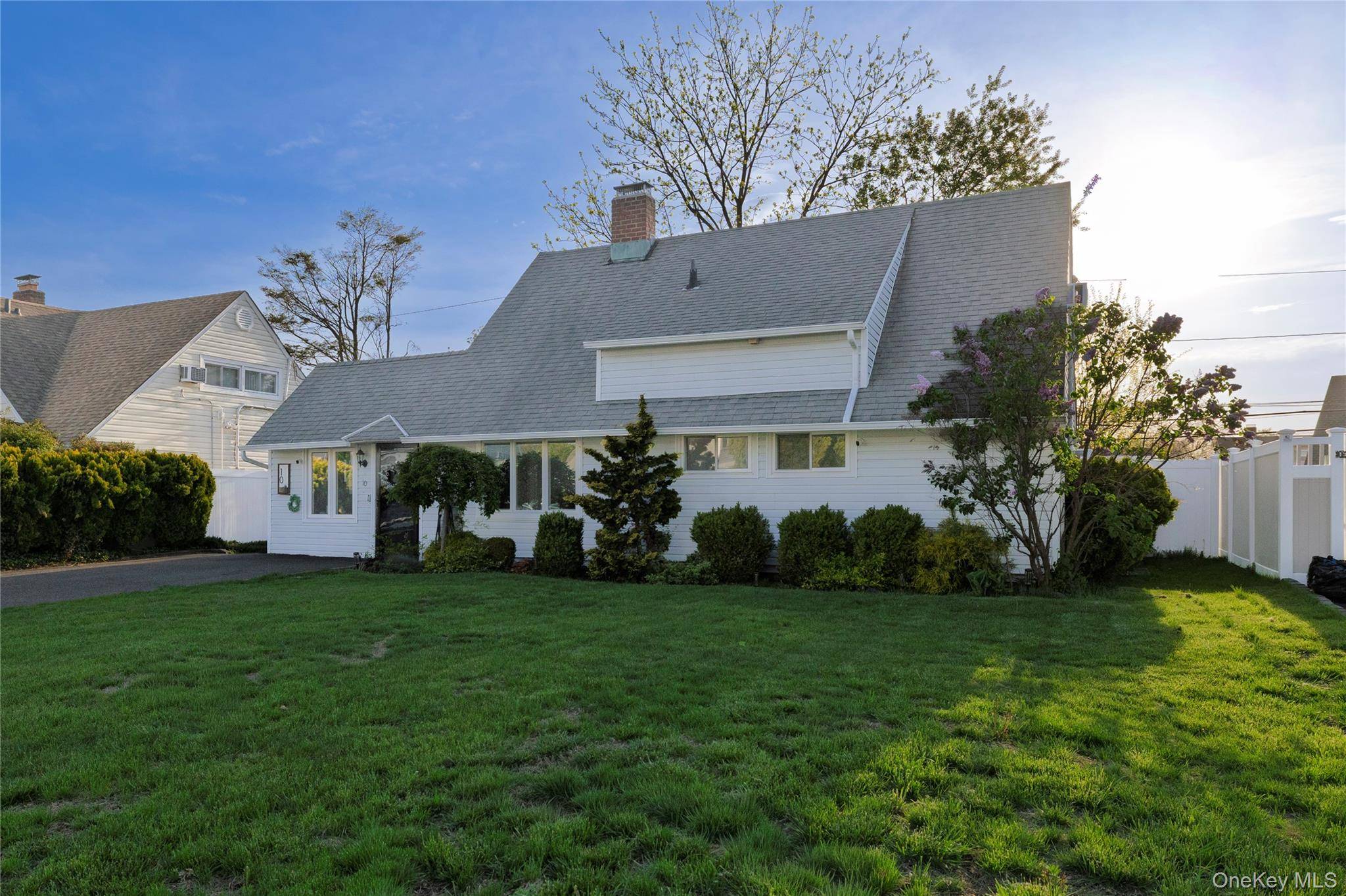 Casa com 4 Quartos à Venda em Levittown - Nova Iorque - EUA - 3