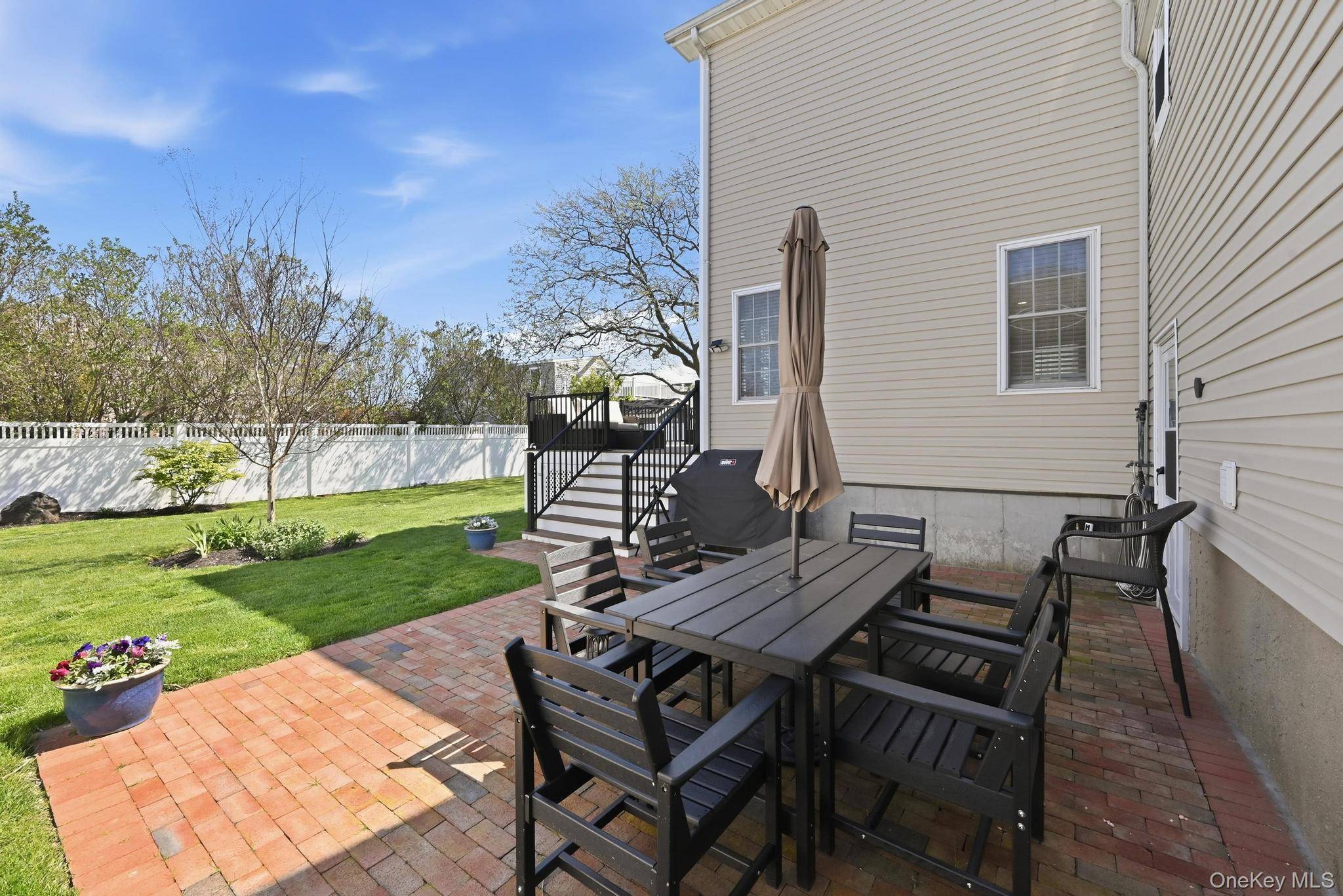 4 Bedroom Home for Sale in Lido Beach - New York - USA - 8