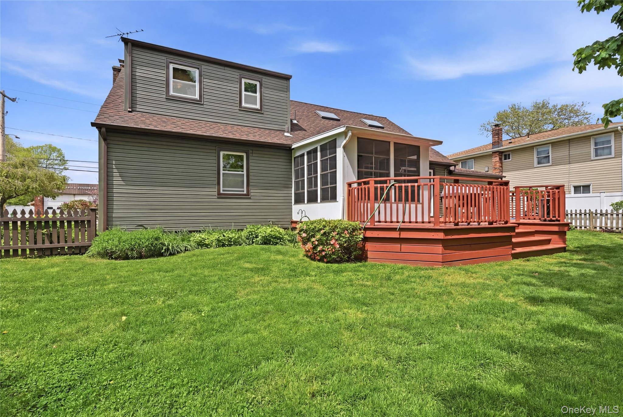 Casa com 4 Quartos à Venda em Lindenhurst - Nova Iorque - EUA - 4