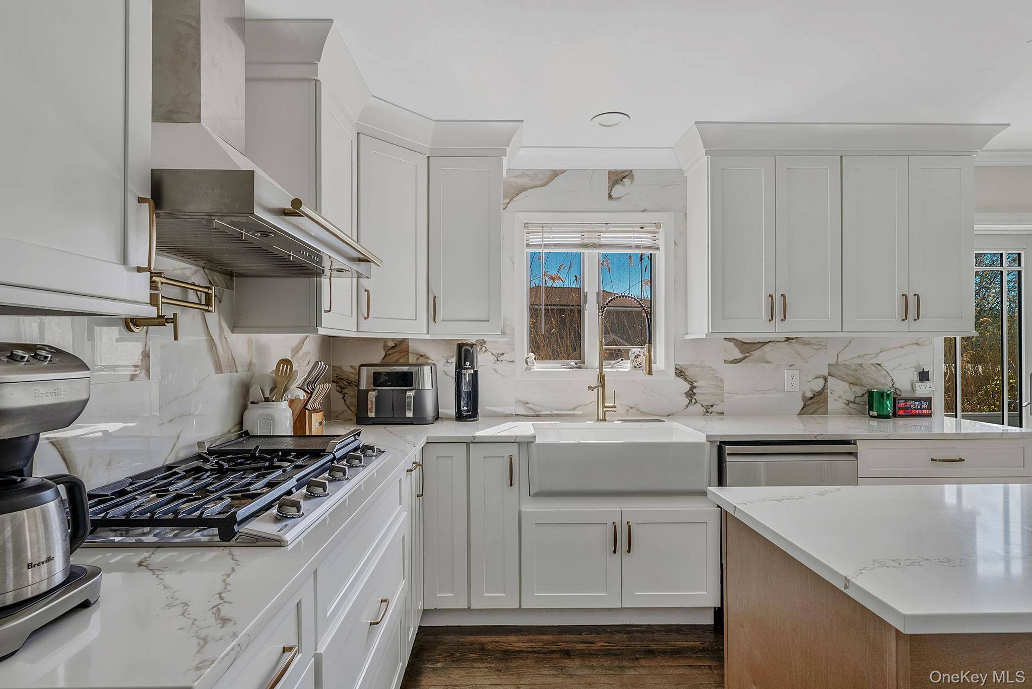 Casa com 4 Quartos à Venda em Lindenhurst - Nova Iorque - EUA - 6