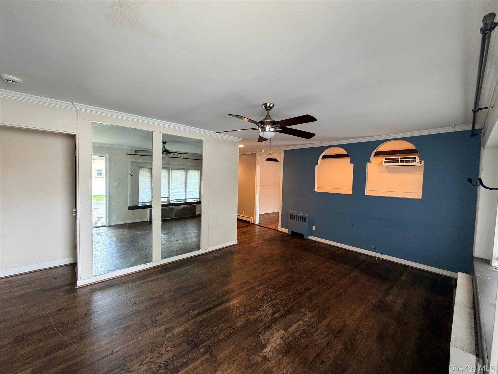 Casa de 4 Dormitorios en Venta en Lindenhurst - Nueva York - EE. UU. - 4