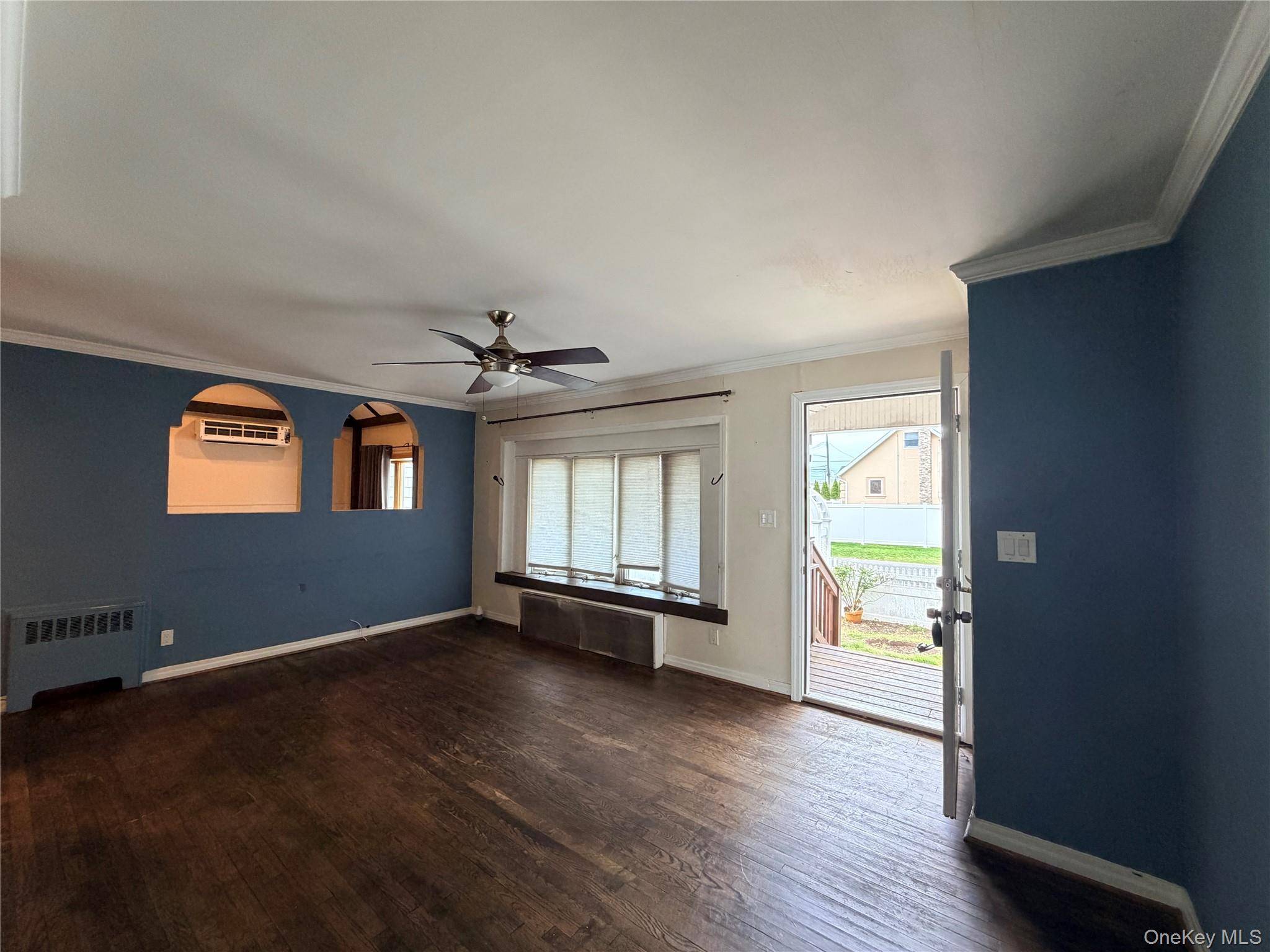 Casa de 4 Dormitorios en Venta en Lindenhurst - Nueva York - EE. UU. - 5