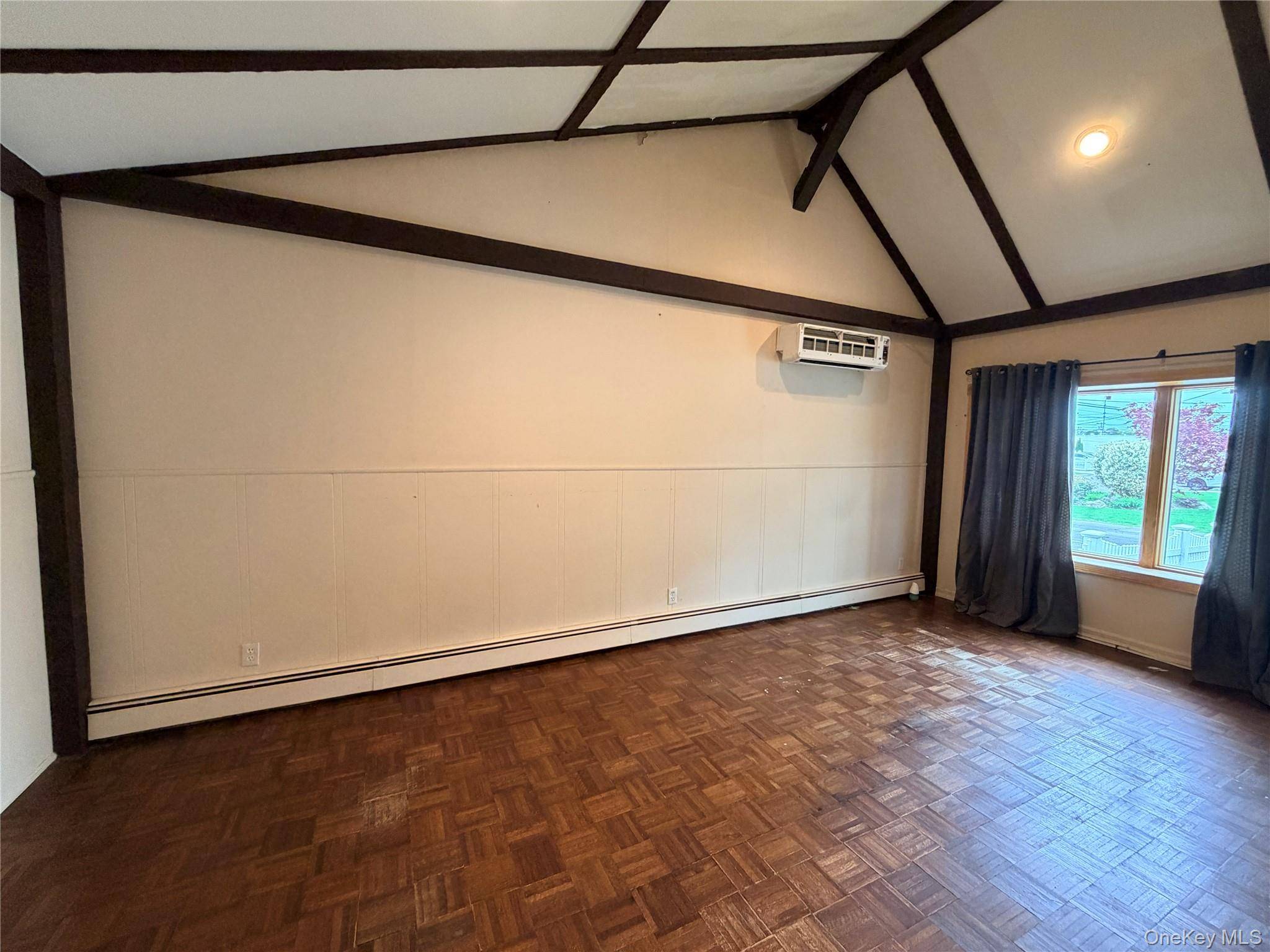 Casa de 4 Dormitorios en Venta en Lindenhurst - Nueva York - EE. UU. - 7