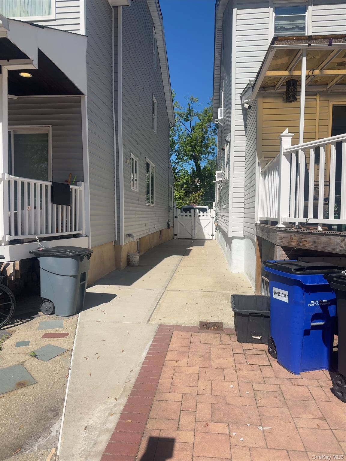 Casa com 4 Quartos à Venda em Little Neck - Nova Iorque - EUA - 8