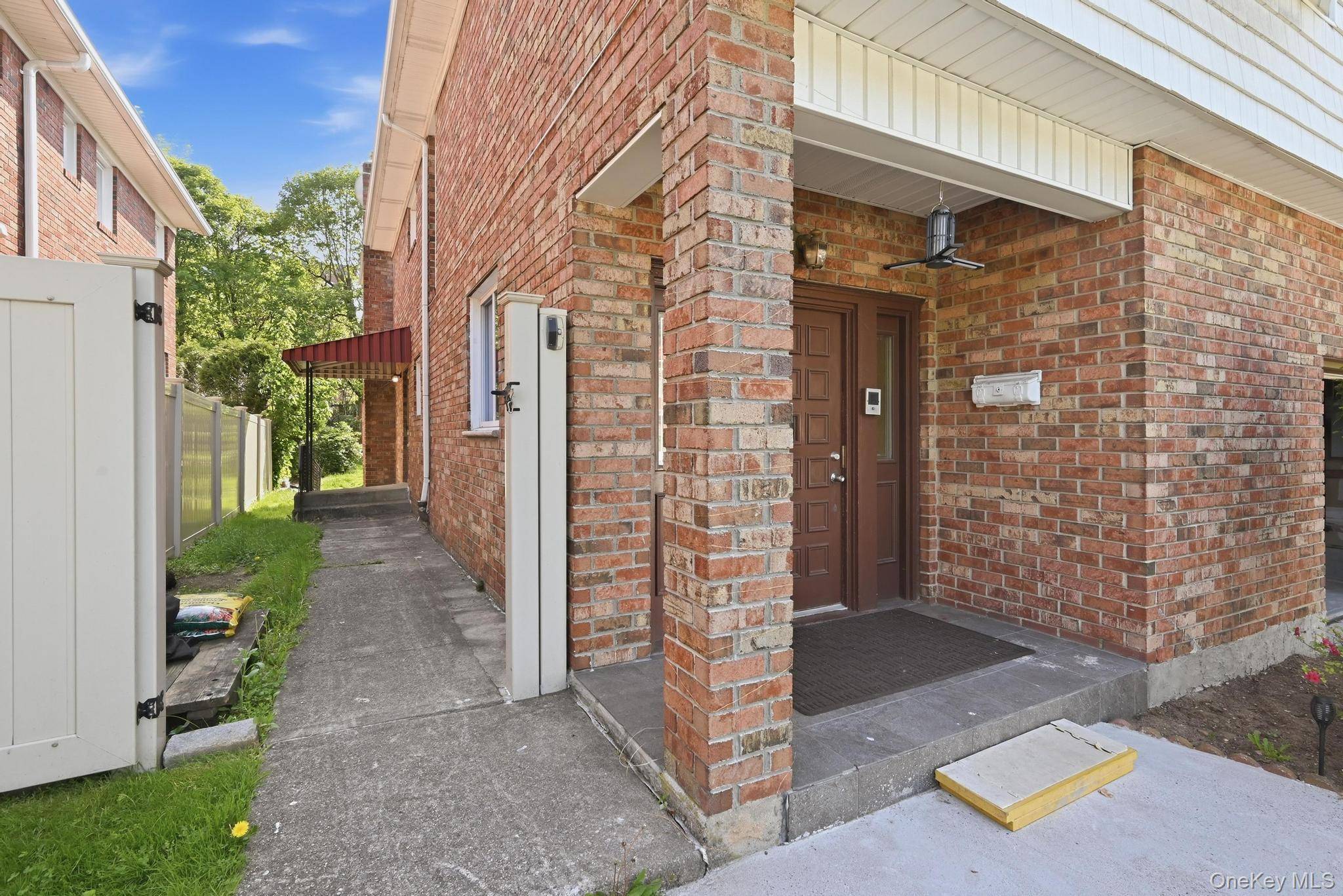 Casa de 4 Dormitorios en Venta en Little Neck - Nueva York - EE. UU. - 5